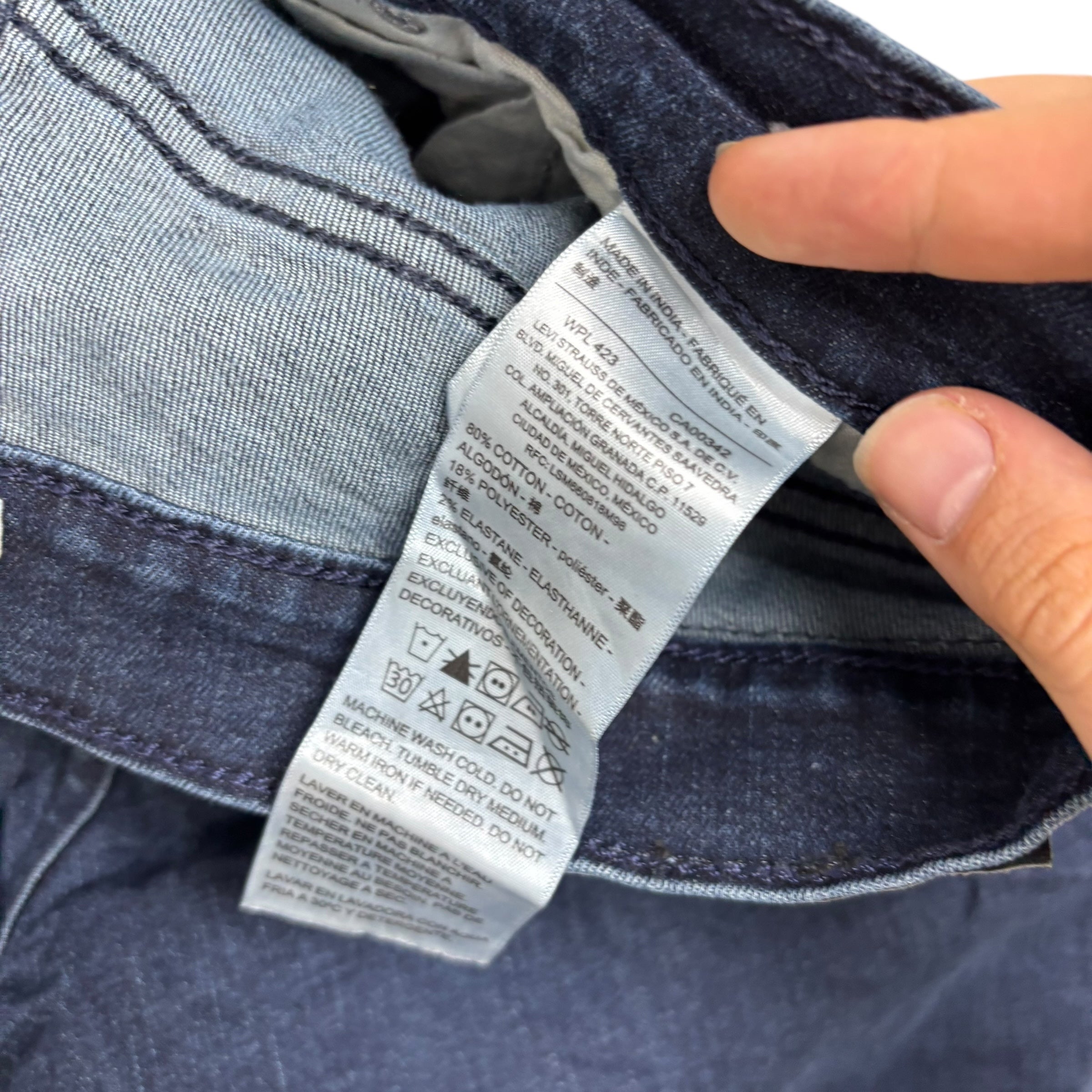 Levis Denizen Jeans W32 L32 Mens Navy Blue Skinny Fit Stretch Denim (E)