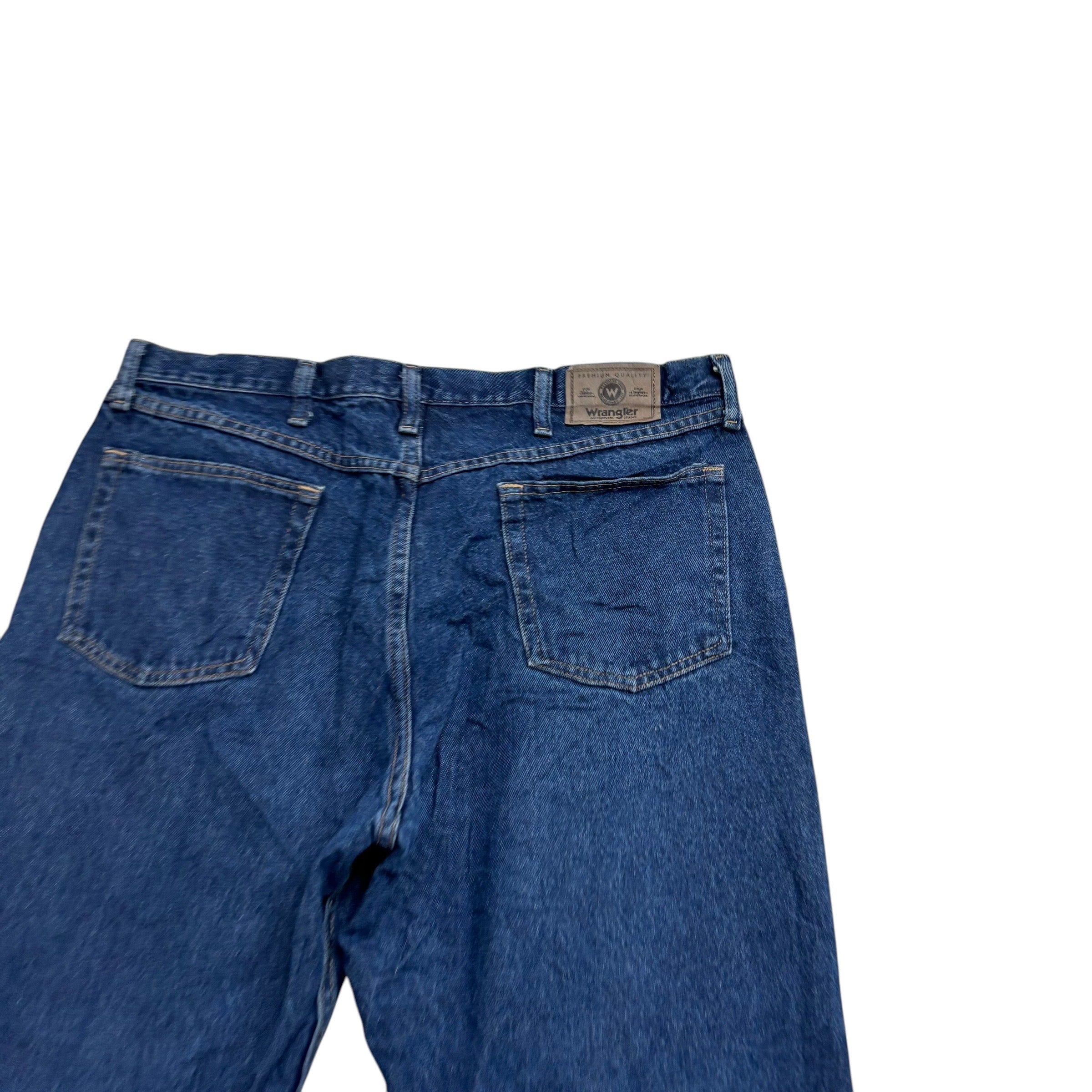 Wrangler Jeans W38 L30 Mens Mid Blue Relaxed Straight Fit Vintage Denim (E)