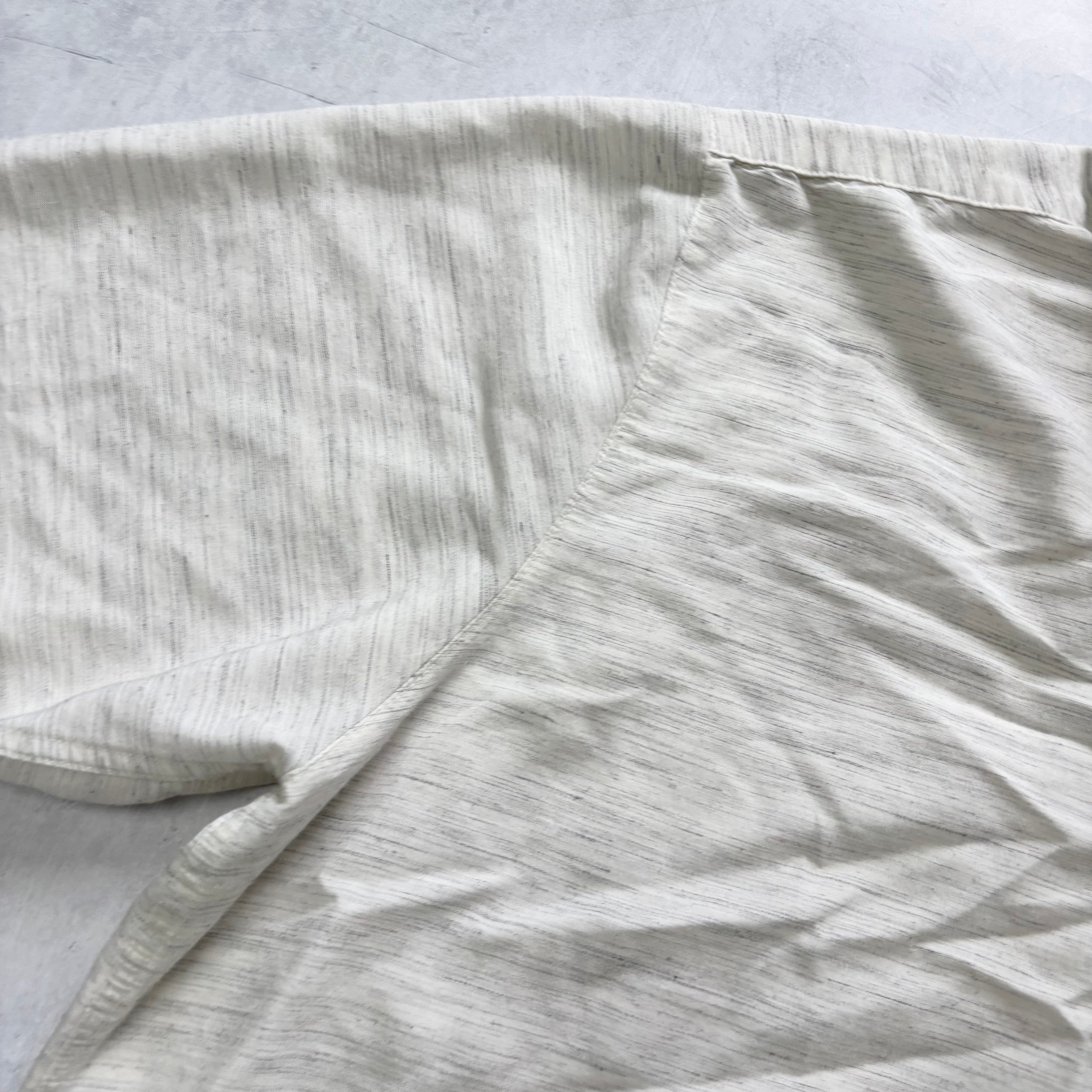 Vintage Shirt Mens Large White Pattern Short Sleeve Rayon (E)