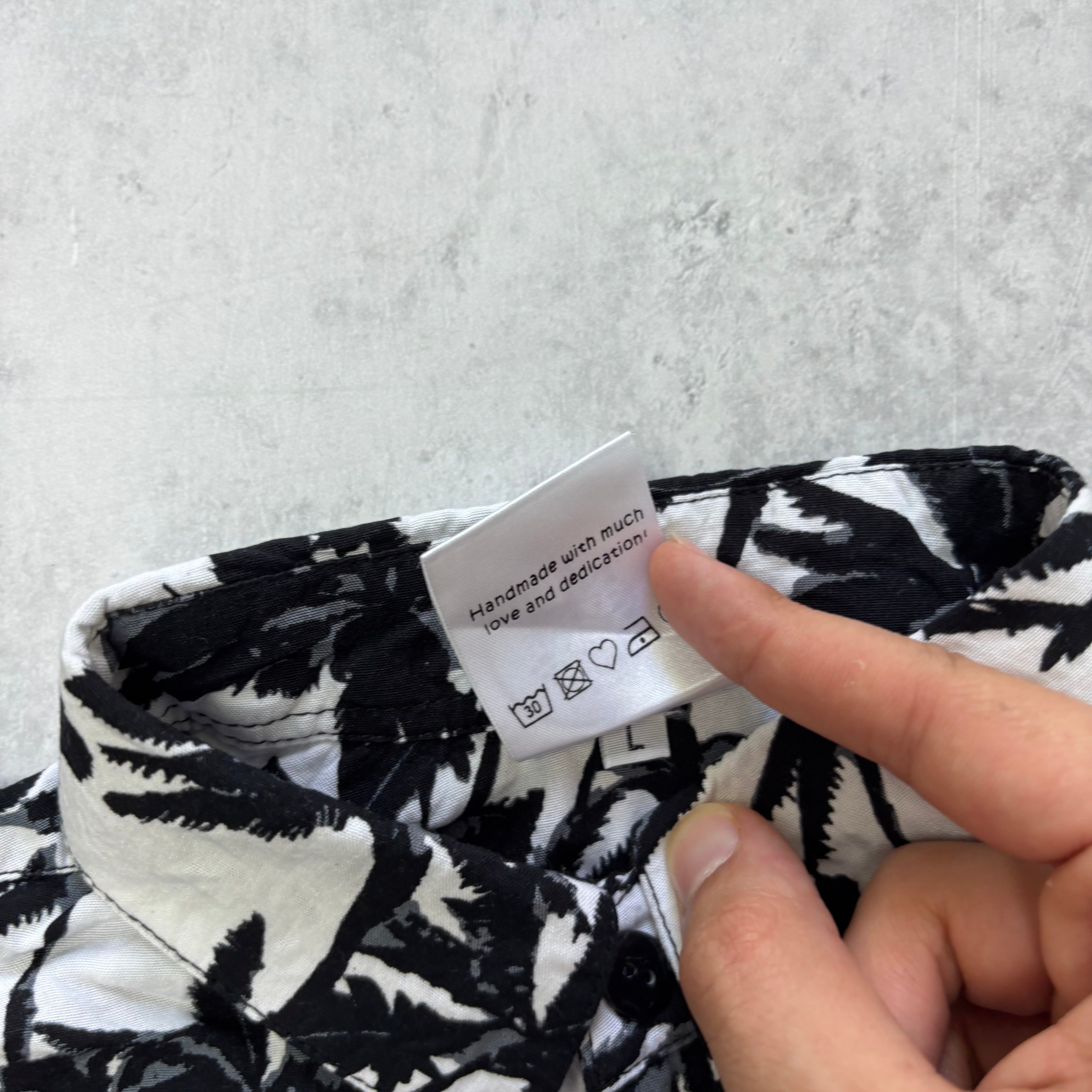 Hawaiian Shirt Mens Medium White Floral Aloha Short Sleeve (E)