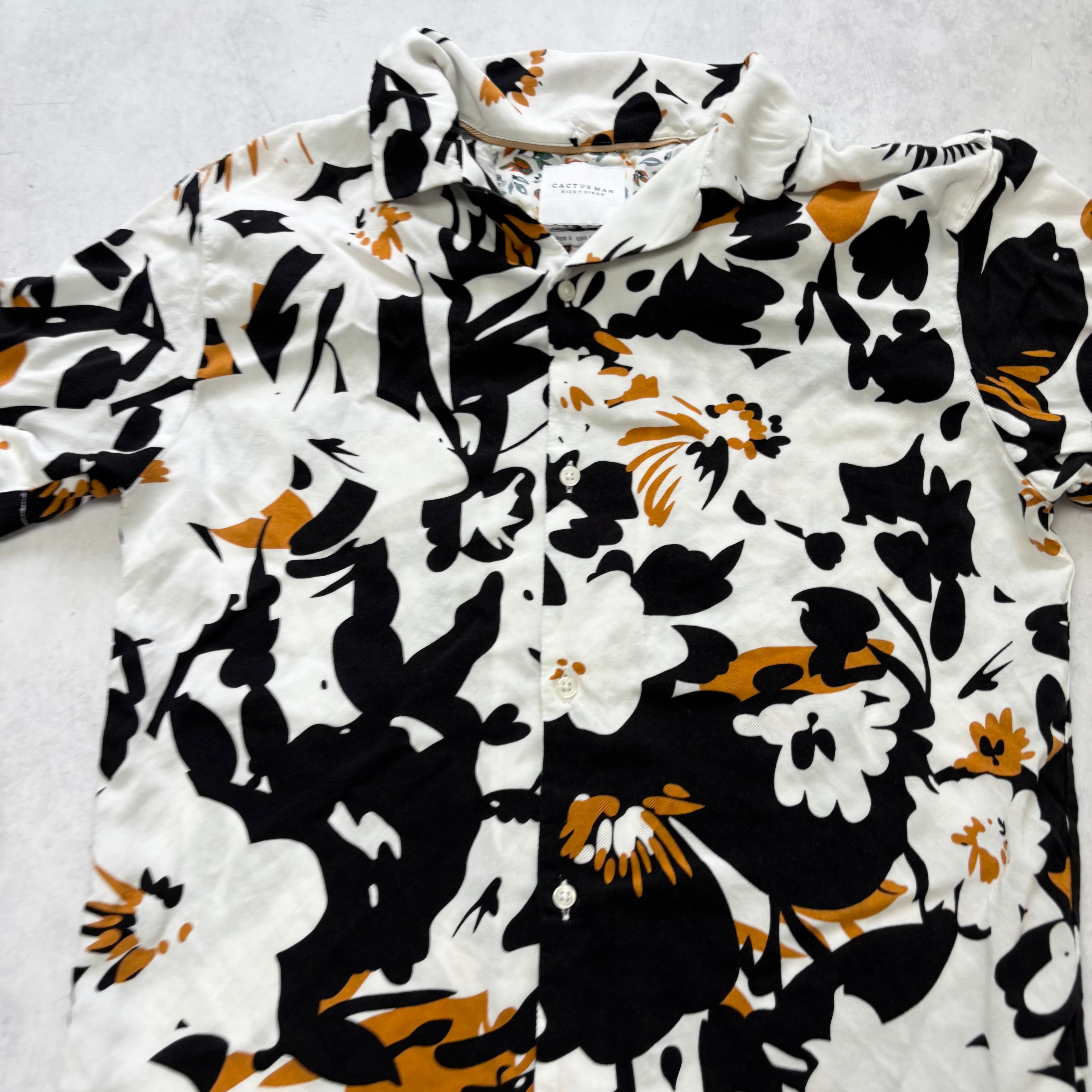 Cactus Man Hawaiian Shirt Mens Small White Short Sleeve Viscose (E)