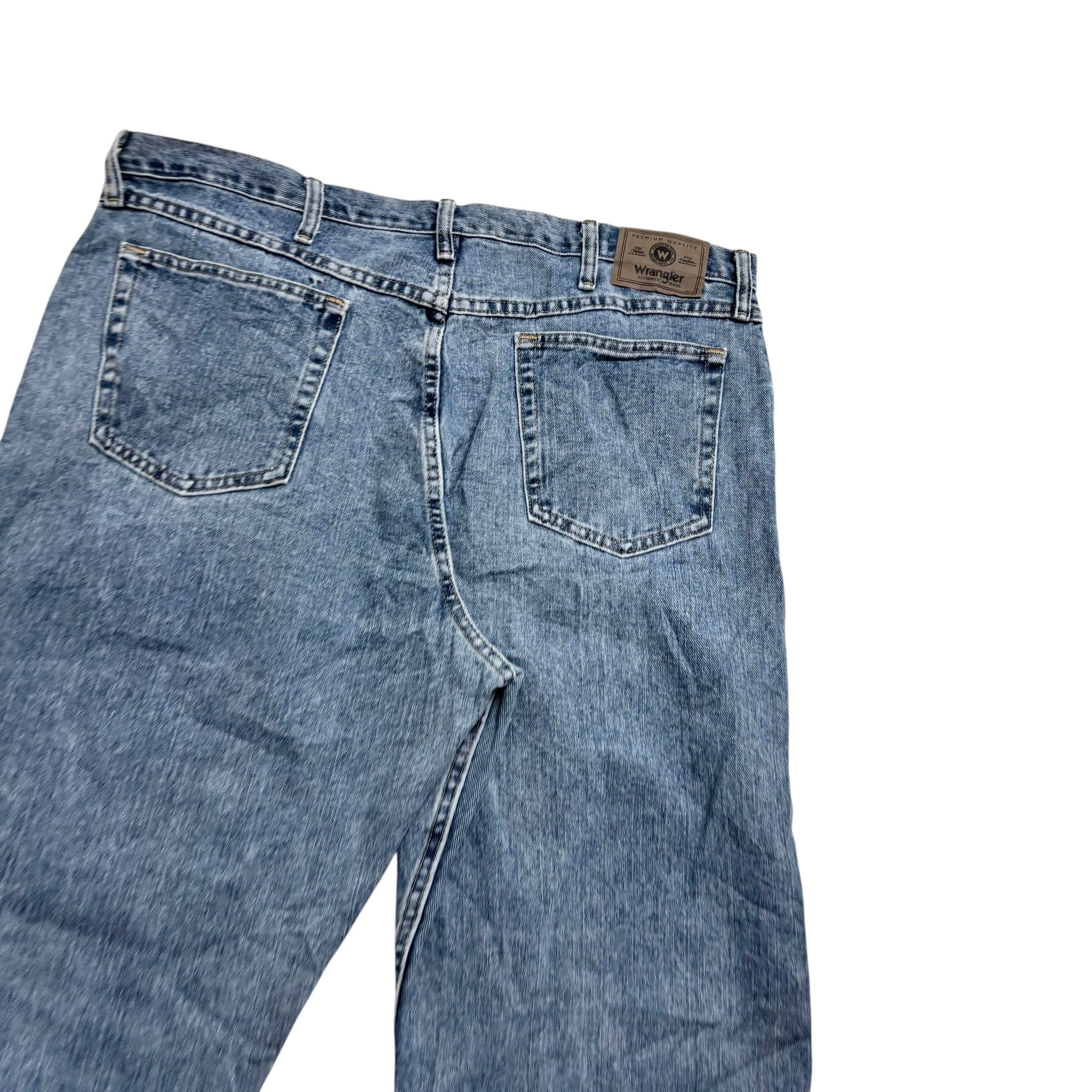 Wrangler Jeans W40 L32 Mens Light Blue Relaxed Straight Fit Vintage Denim (E)