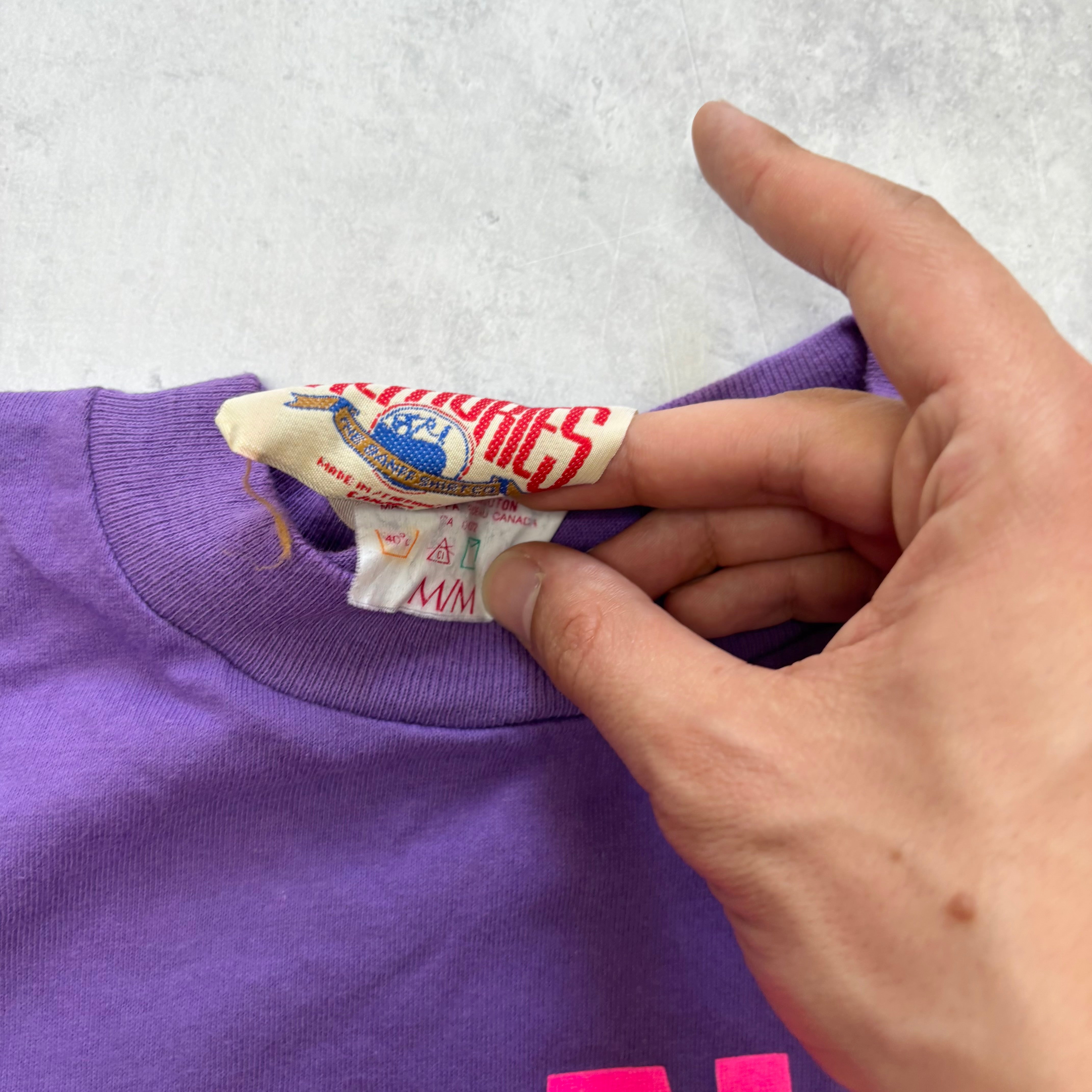 Vintage T Shirt Mens Medium Purple Single Stitch Graphic Print 90s Tourist (E)