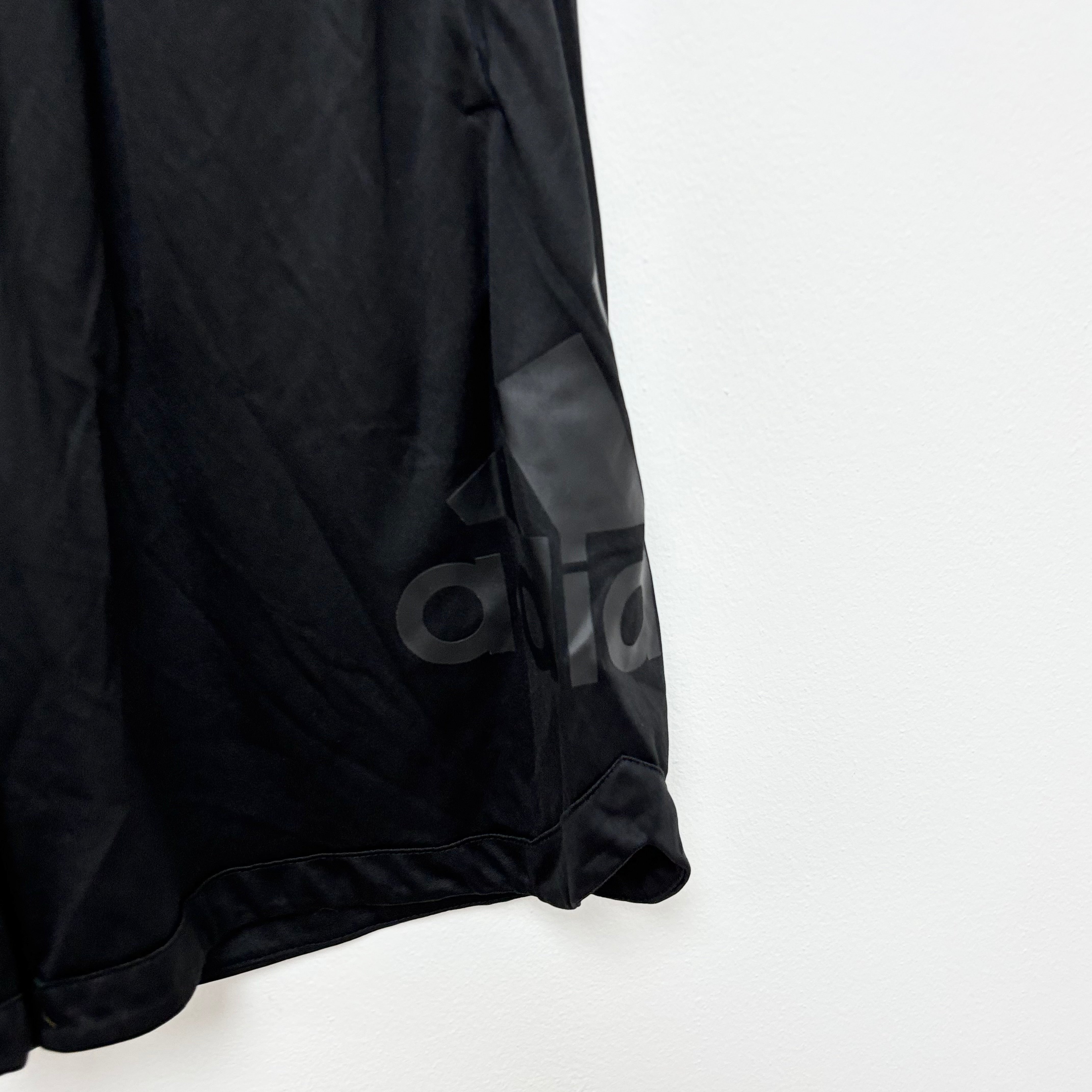 Adidas Shorts Mens Medium Black Sports Running Gym Athletic Pockets (E)