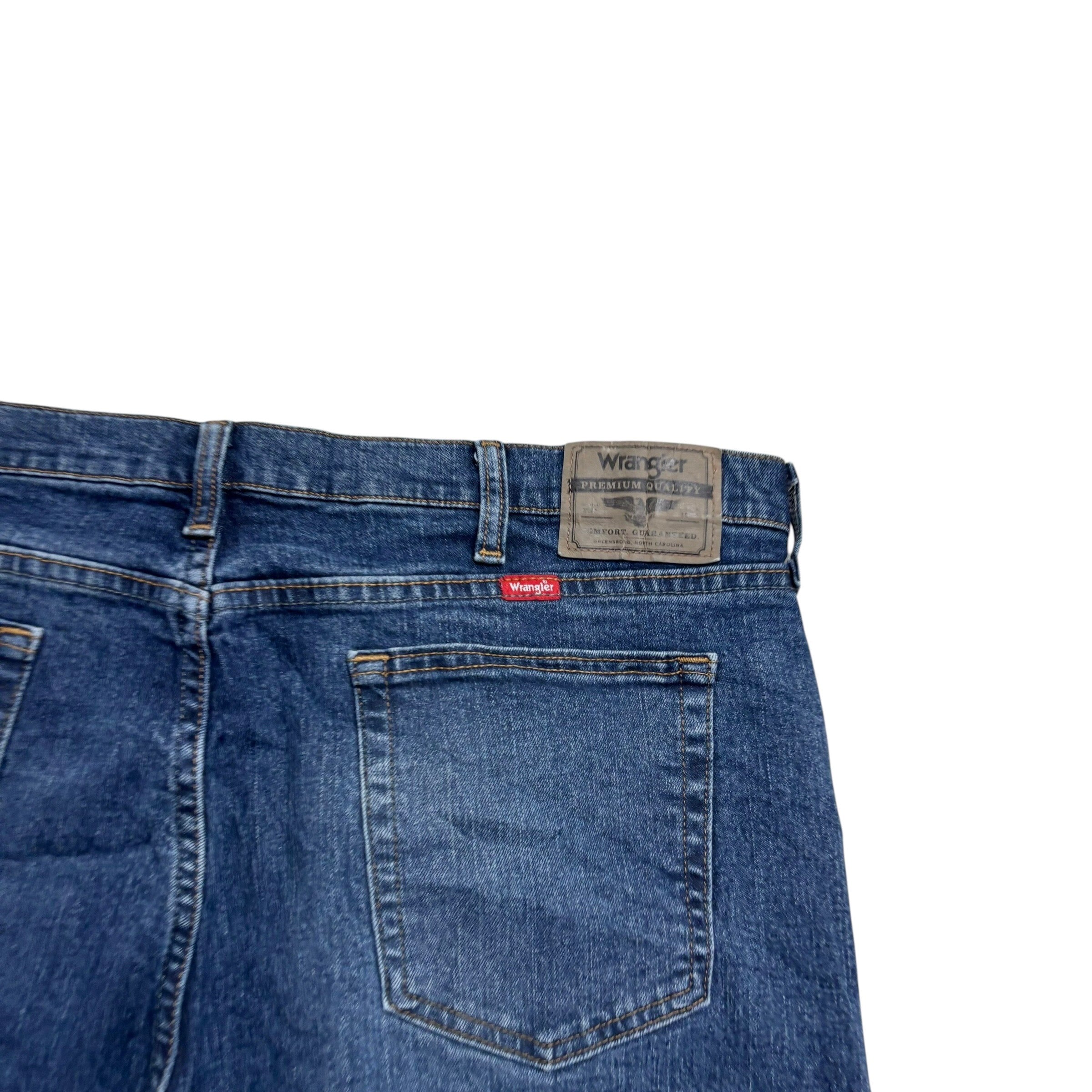 Wrangler Jeans W40 L32 Mens Dark Blue Relaxed Straight Fit Stretch Denim (E)