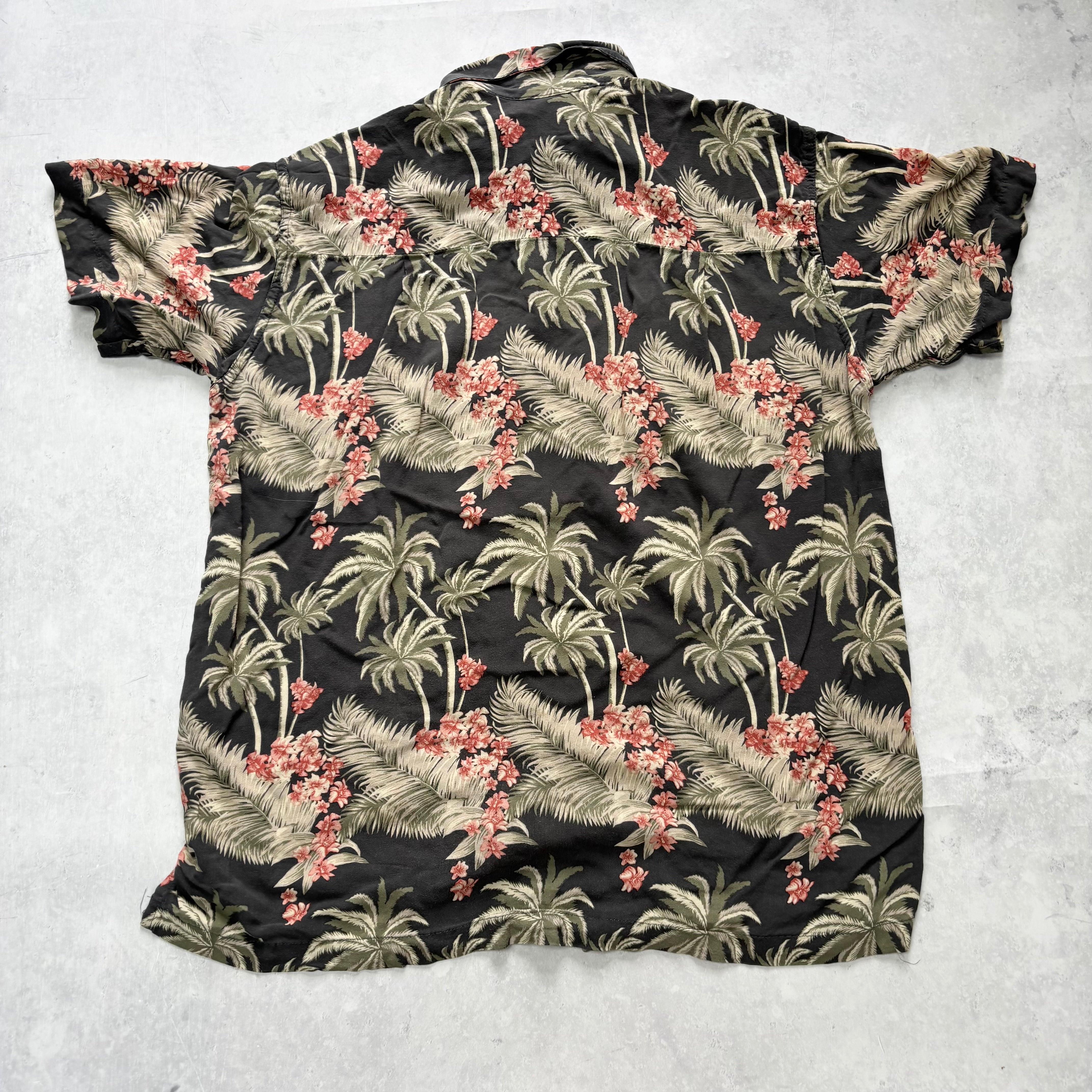 Vintage Hawaiian Shirt Mens Small Black Floral Aloha Short Sleeve Viscose (E)
