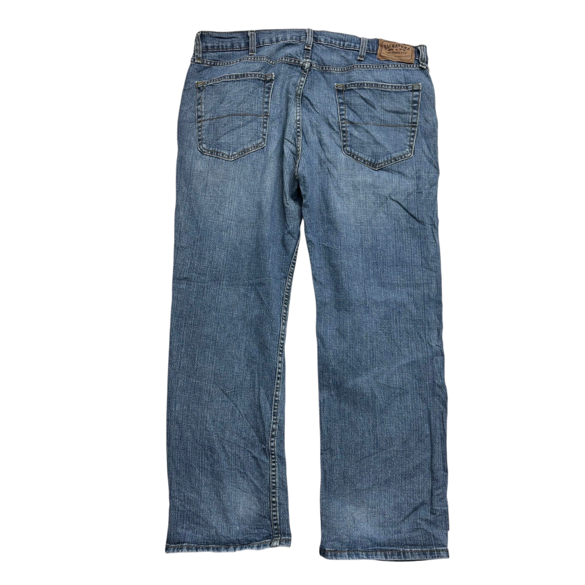 Levis Signature Jeans W38 L30 Mens Mid Blue Relaxed Straight Fit Stretch
