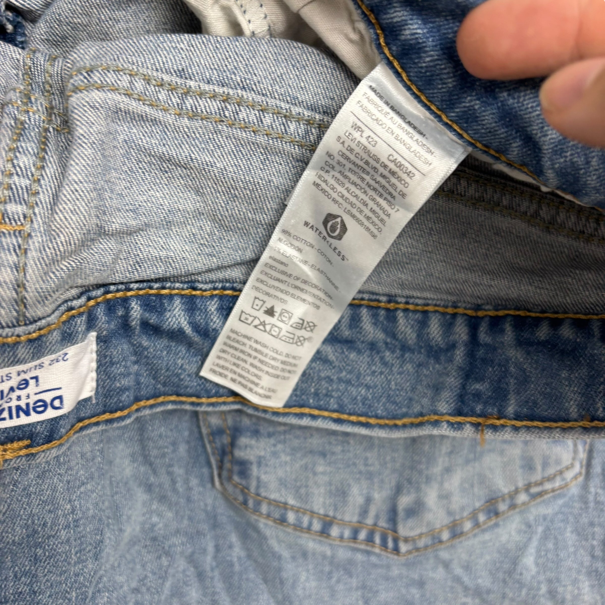 Levis Denizen Jeans W36 L32 Mens Light Blue Slim Straight Fit Stretch Denim