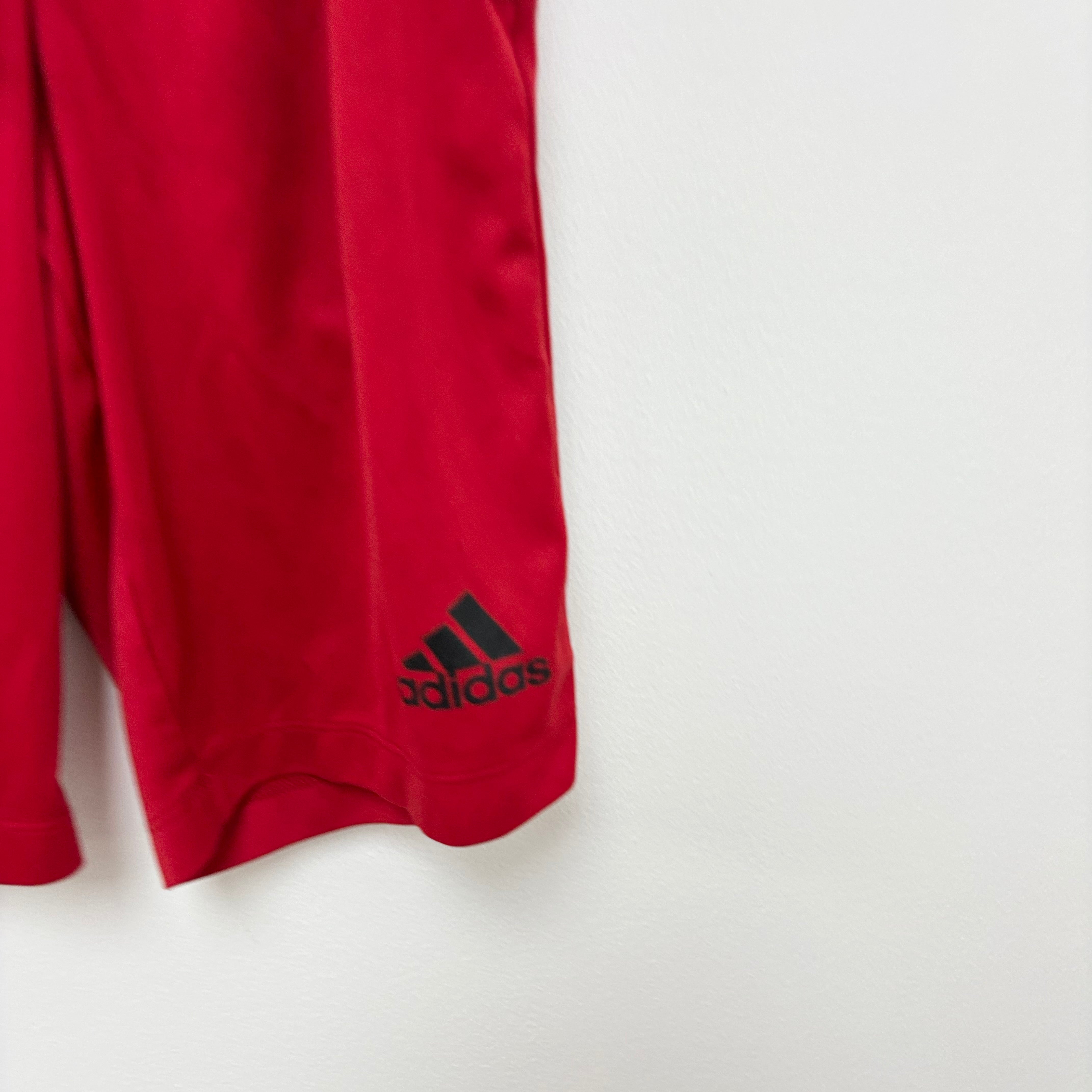 Adidas Shorts Mens XS Red Sports Running Gym Athletic Pockets
