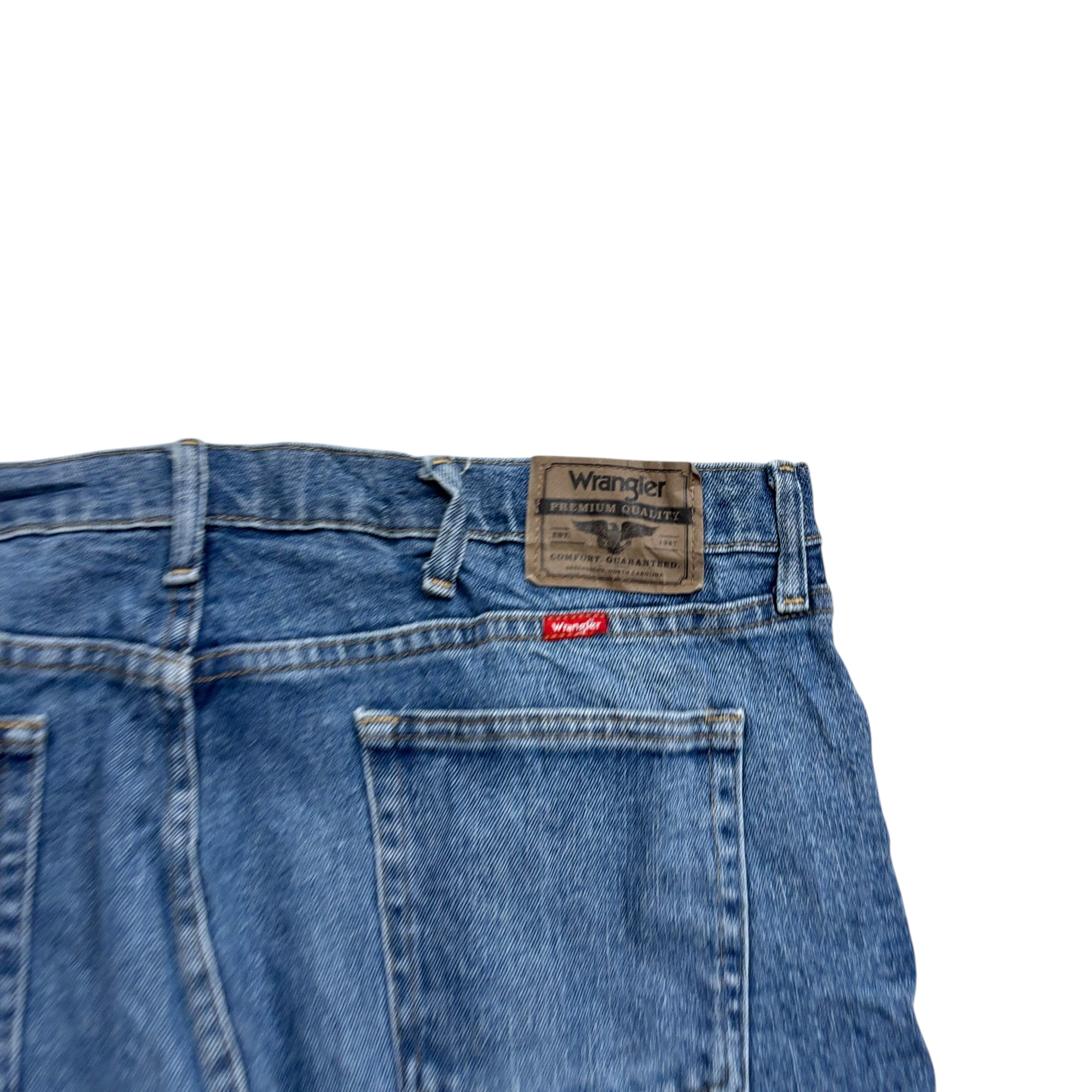 Wrangler Jorts W38 Mens Denim Shorts Mid Blue Relaxed Fit Stretch (E)