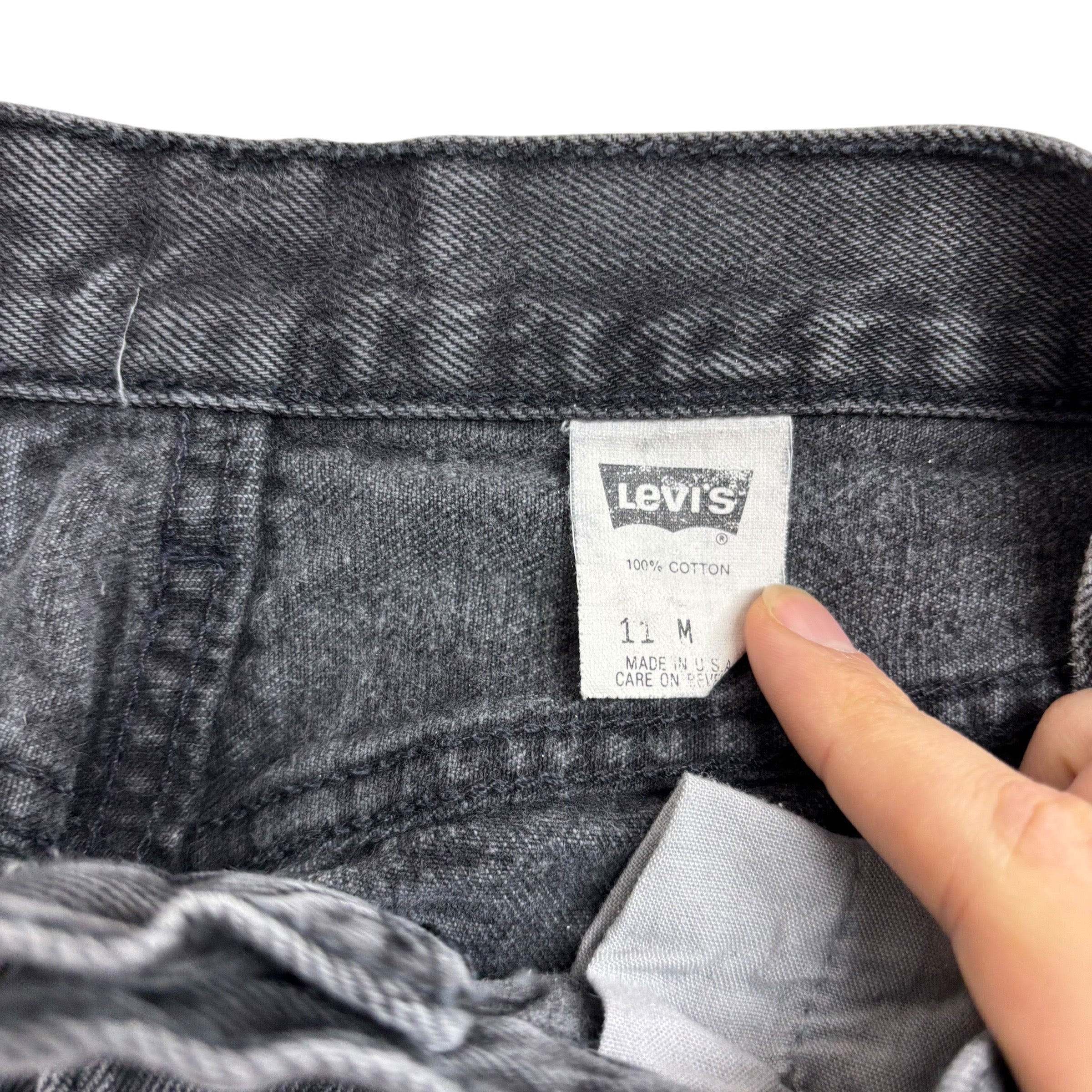 Levis 501 Jeans W26 L32 Womens Black Tapered Fit Made In USA Vintage Denim
