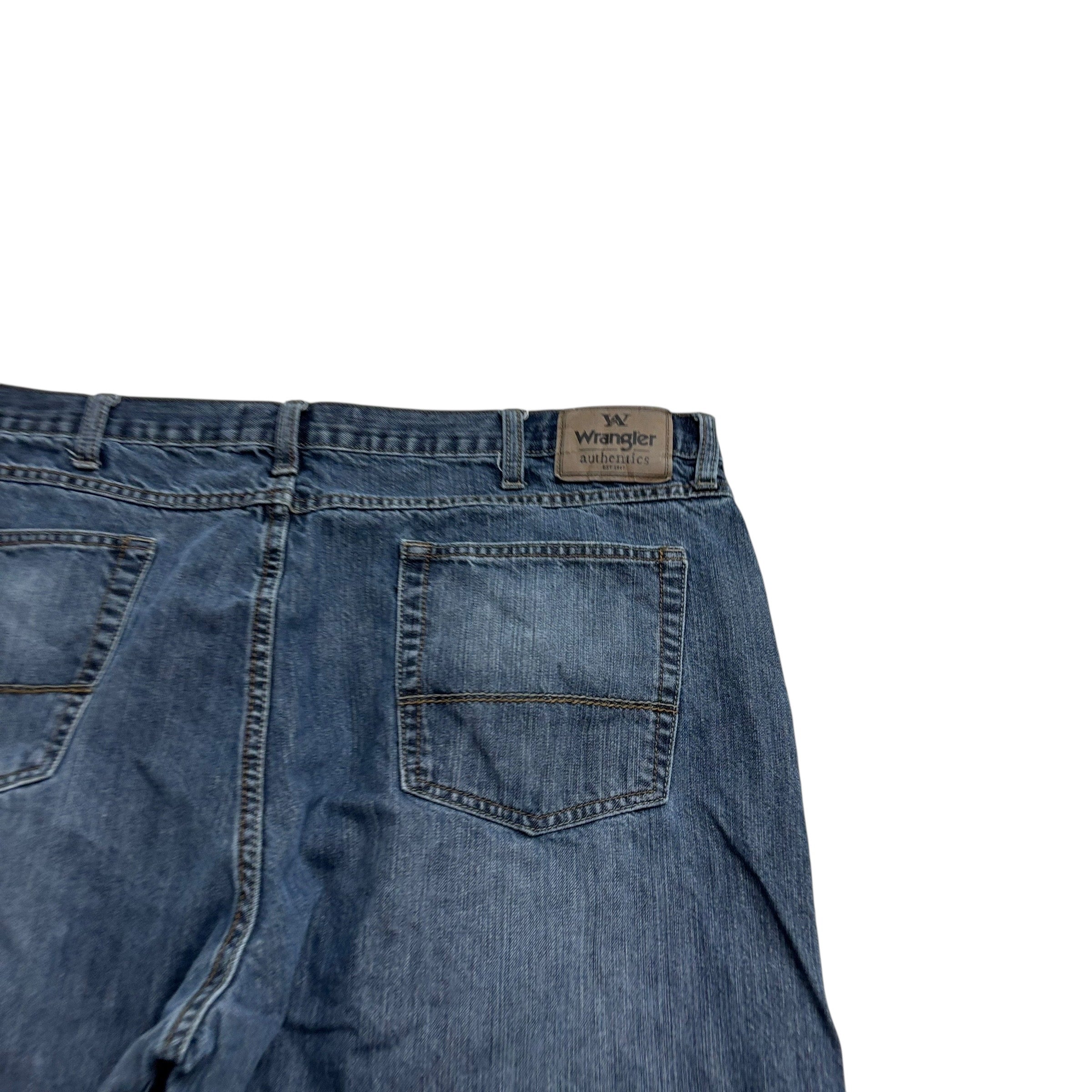 Wrangler Jeans W42 L32 Mens Dark Blue Relaxed Straight Fit Vintage Denim