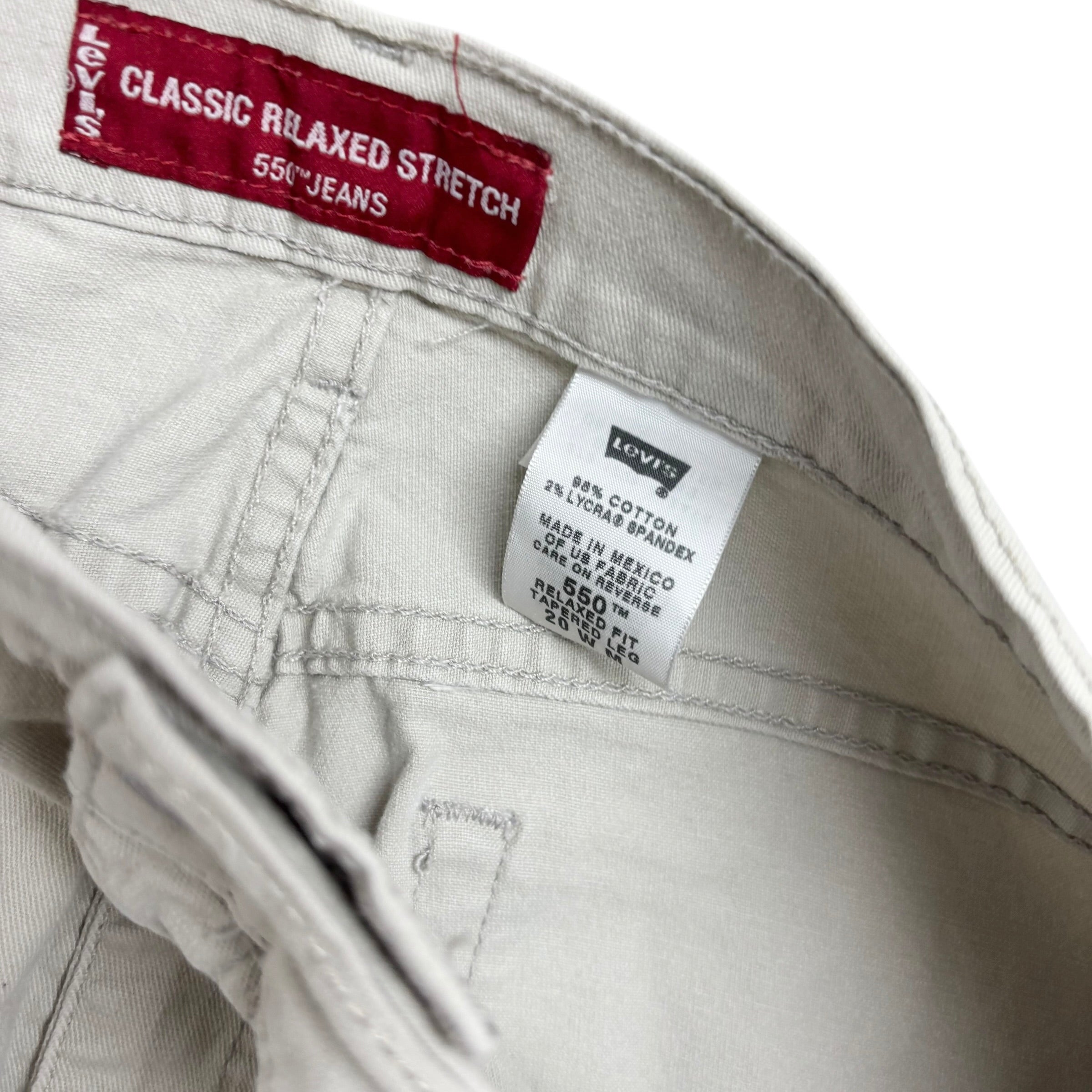 Levis 550 Jeans W40 L30 Womens Cream Relaxed Tapered Vintage Stretch (E)