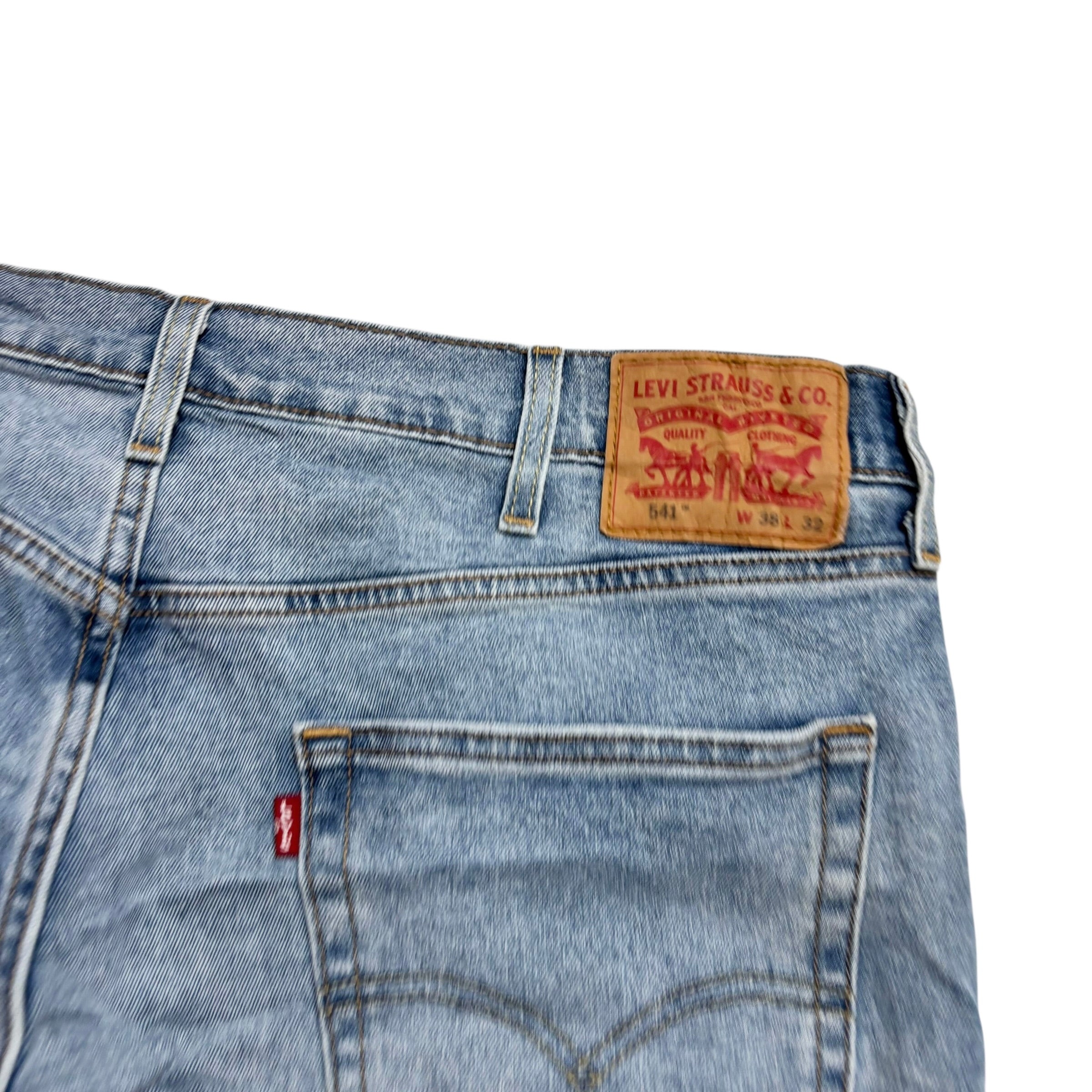 Levis 541 Jeans W38 L32 Mens Light Blue Athletic Tapered Fit Stretch Denim (E)