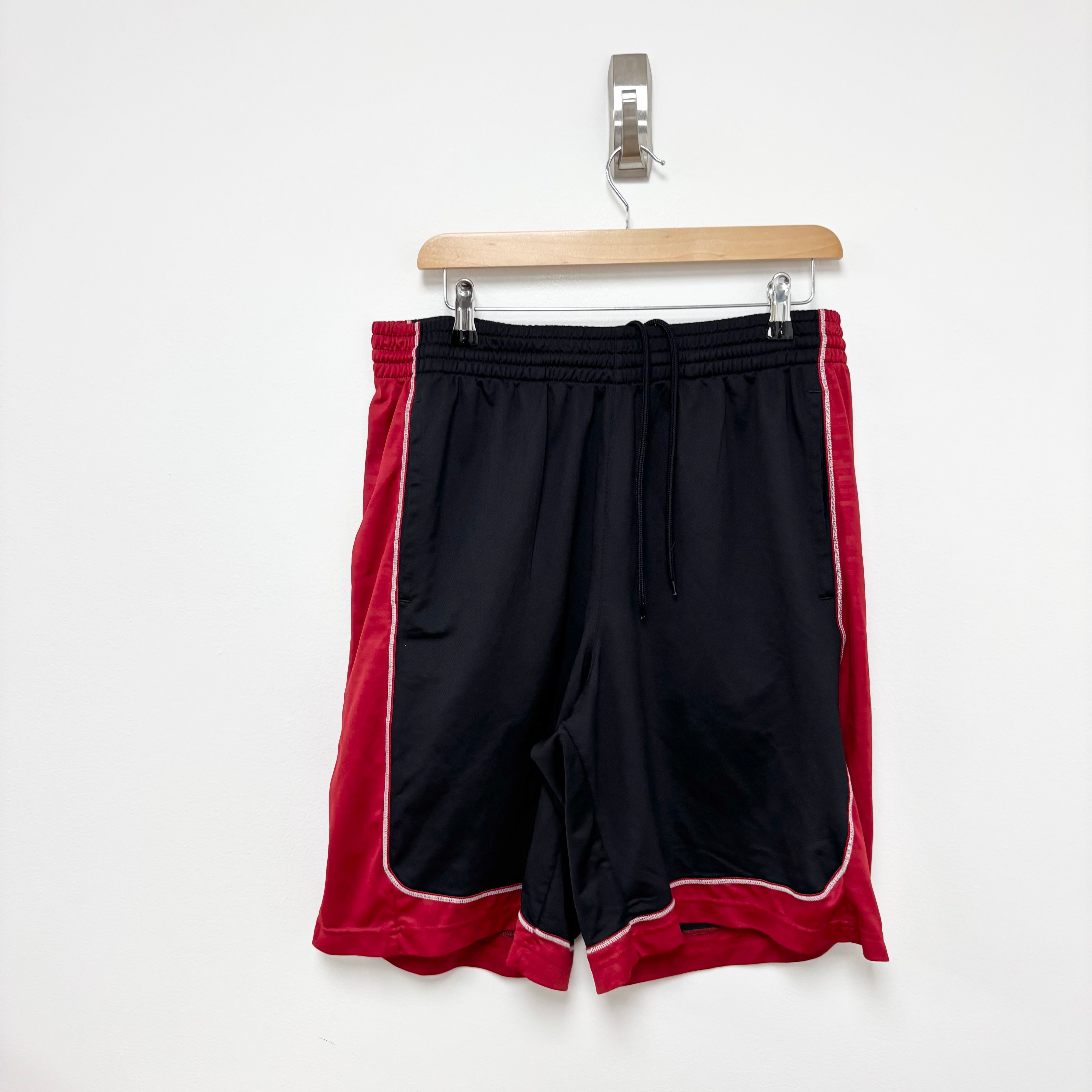Adidas Shorts Mens Large Black Sports Running Gym Vintage Athletic Pockets (E)