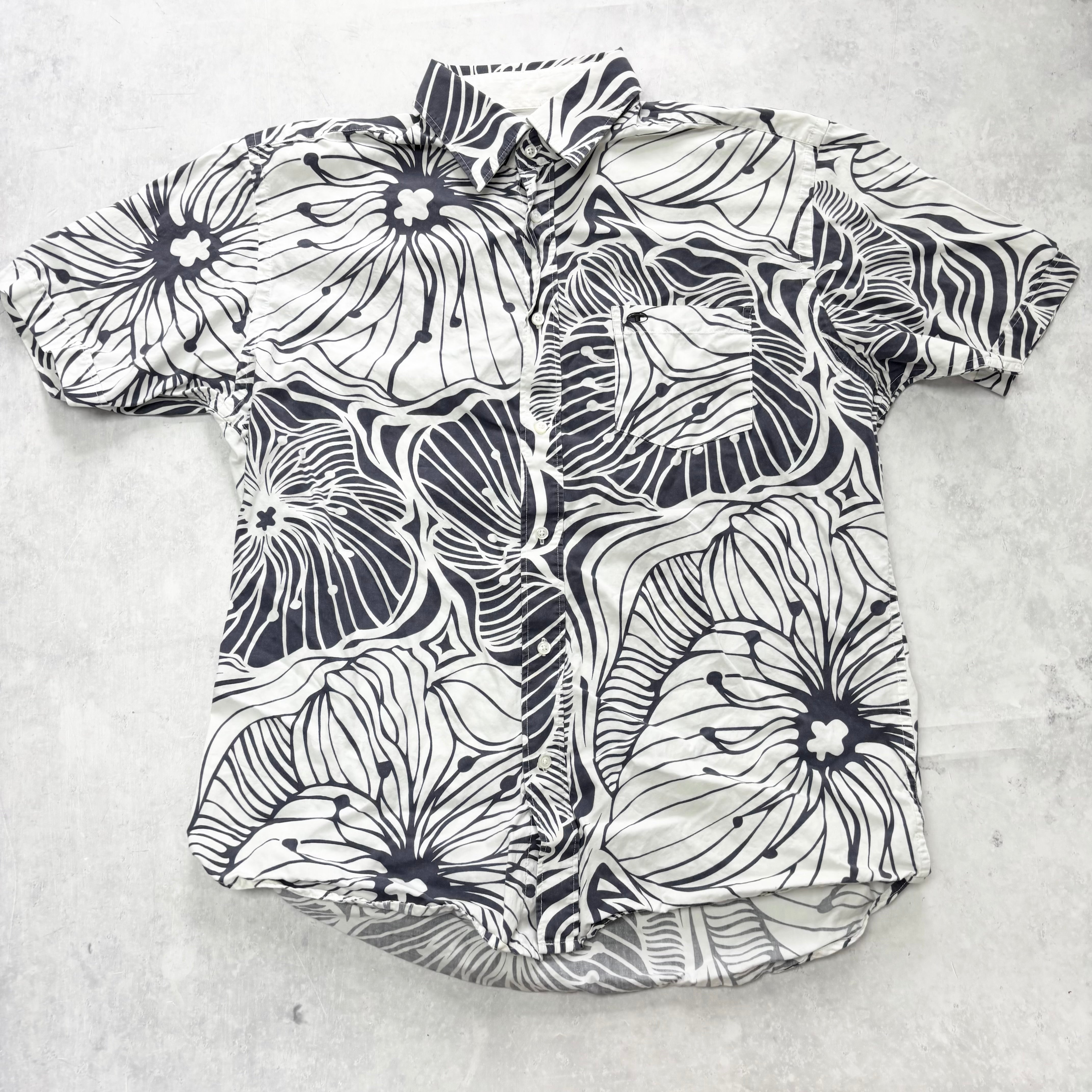 Hawaiian Shirt Mens Medium White Blue Floral Aloha Short Sleeve Cotton (E)