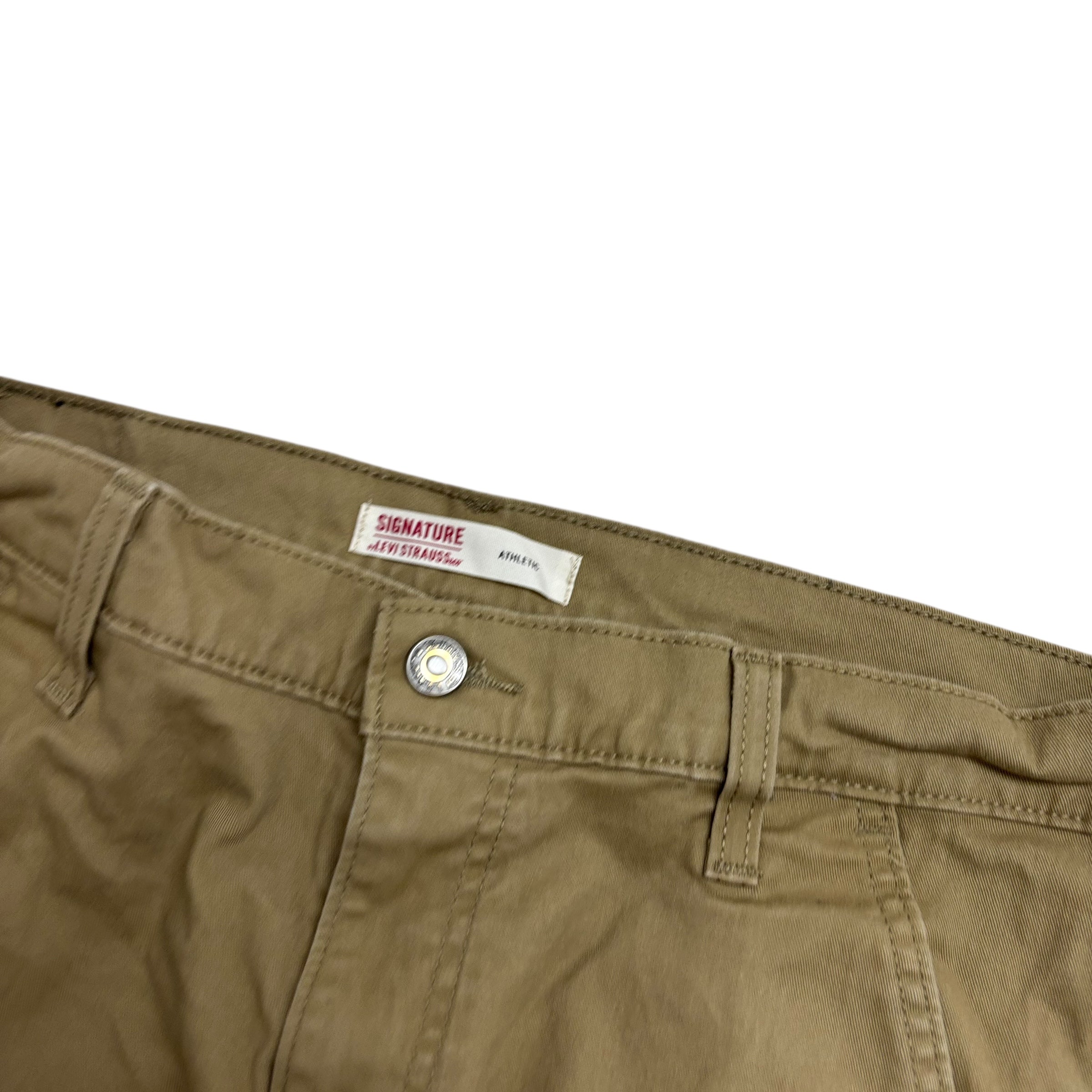 Levis Signature Trousers W32 L29 Mens Beige Athletic Straight Stretch Pants