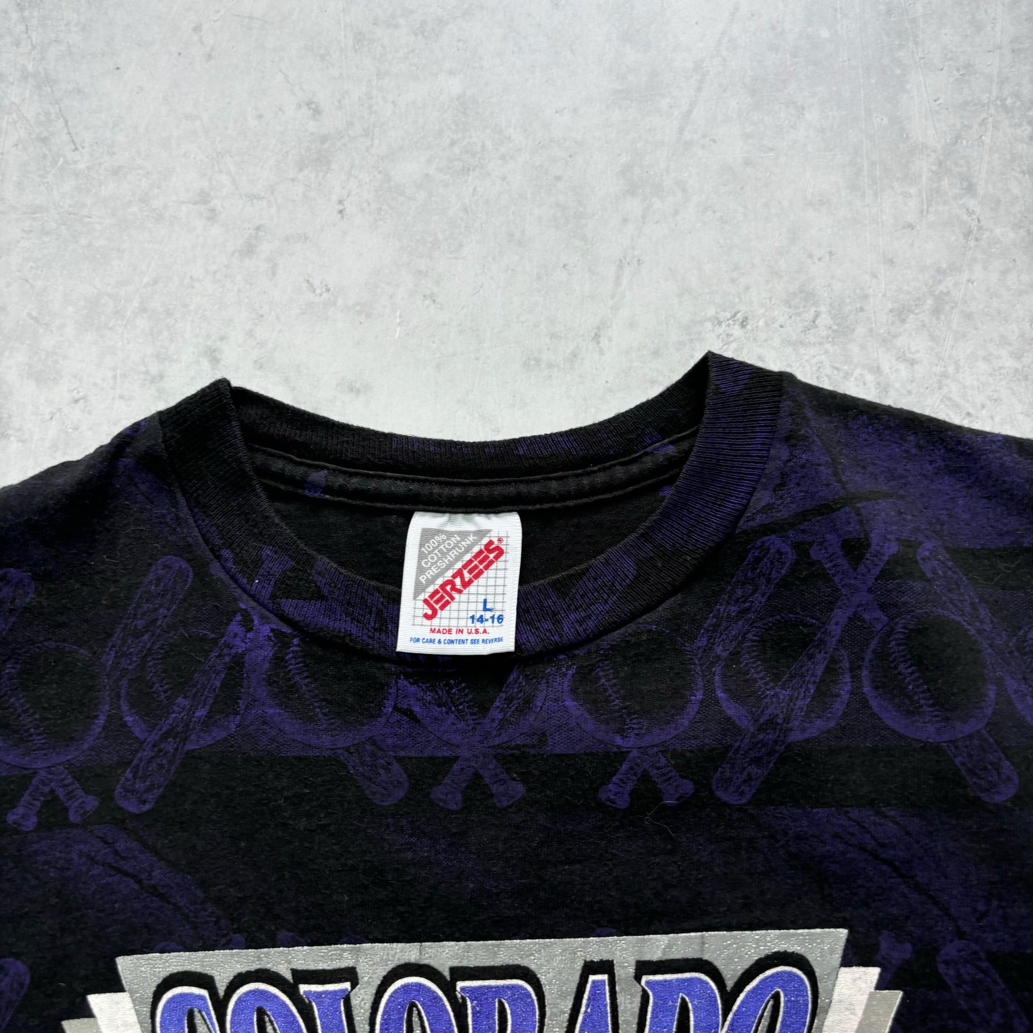 Vintage T Shirt Womens XS Black Graphic Print 90s USA (E)