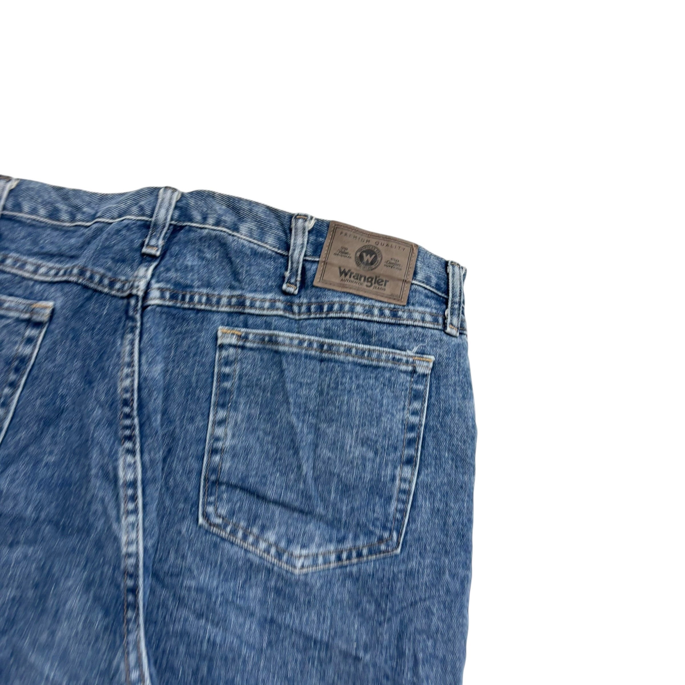 Wrangler Jeans W40 L32 Mens Mid Blue Relaxed Straight Fit Vintage Denim (E)
