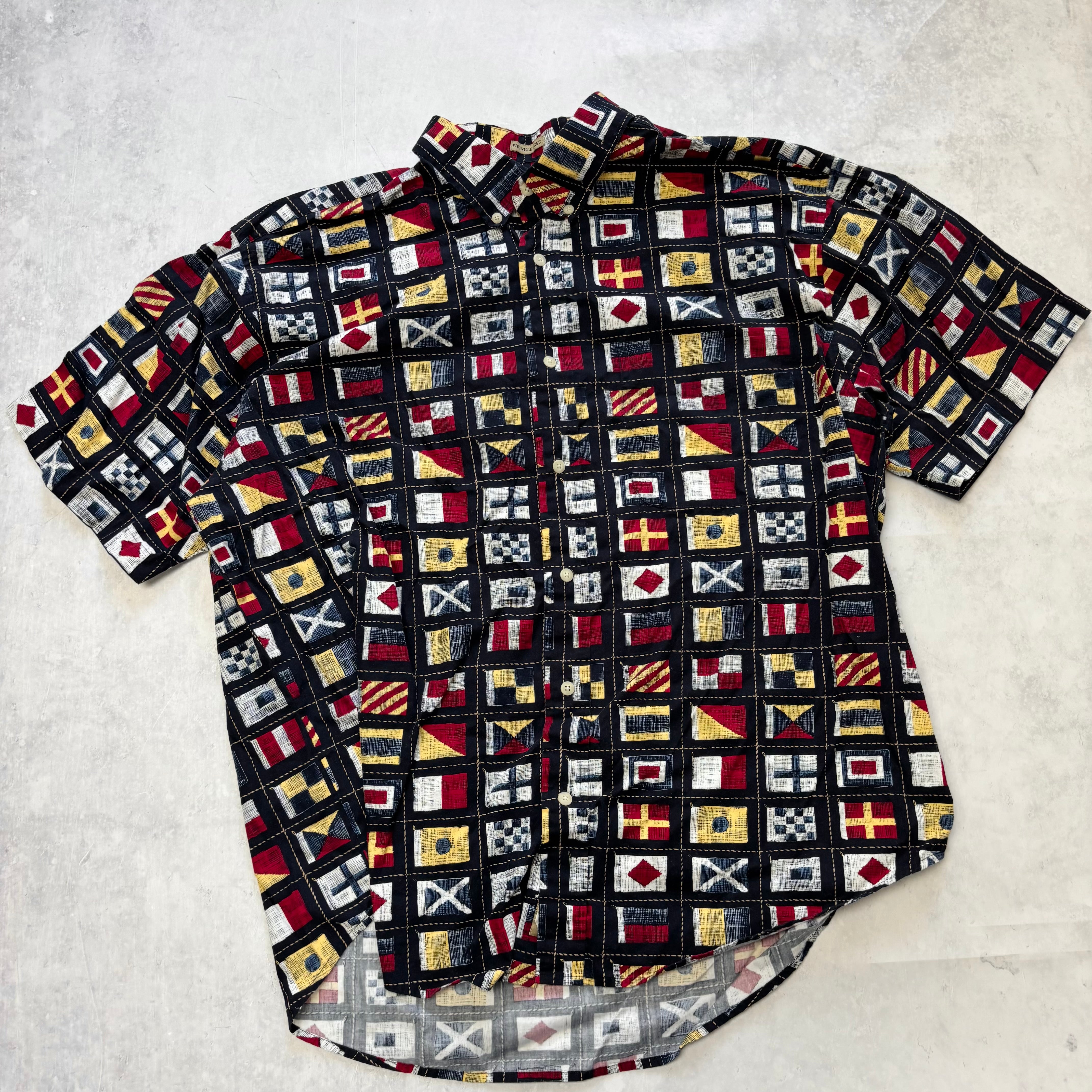Vintage Abstract Shirt Mens XL Black Flags Cotton Pattern Short Sleeve (E)