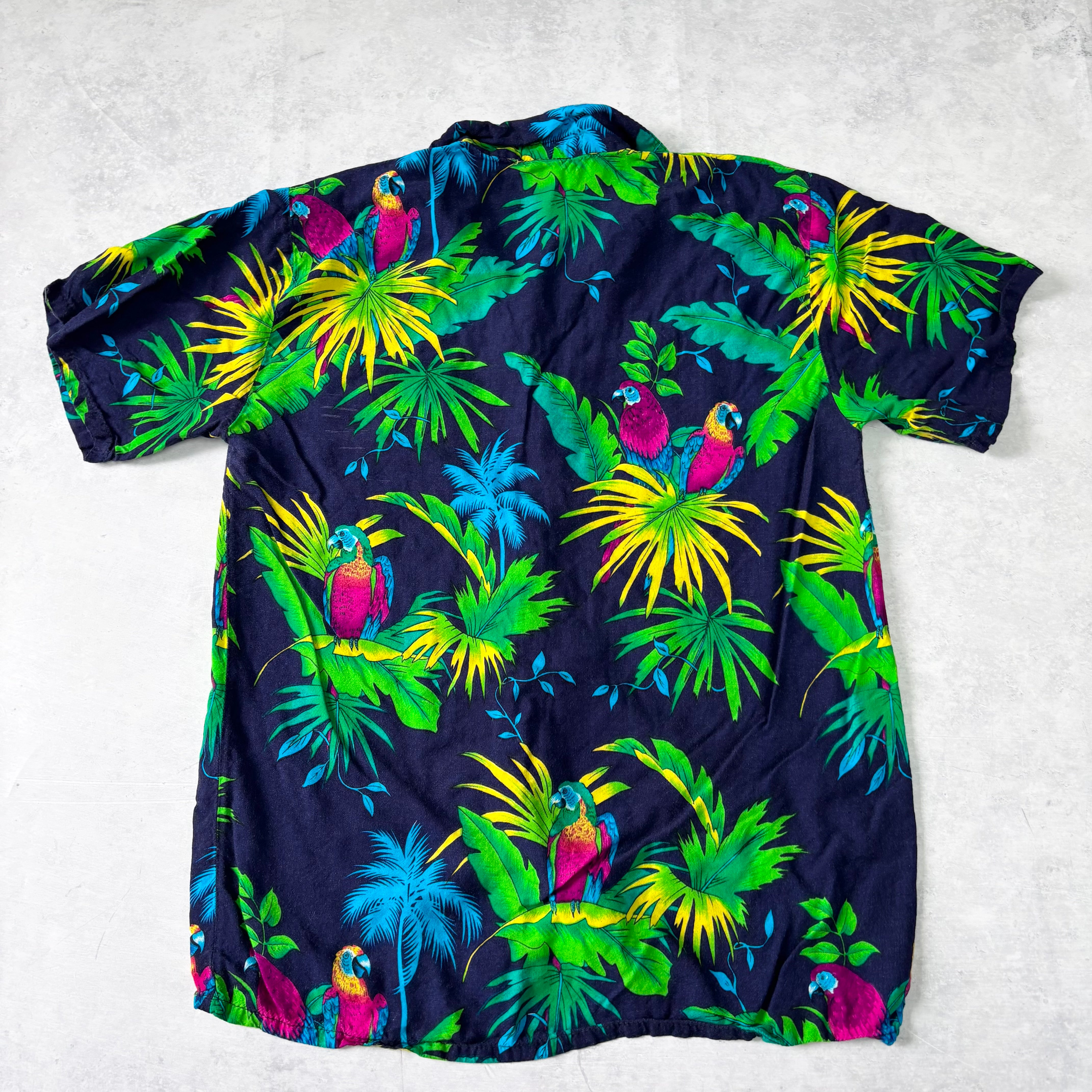 Hawaiian Shirt Mens Small Navy Blue Short Sleeve Rayon (E)