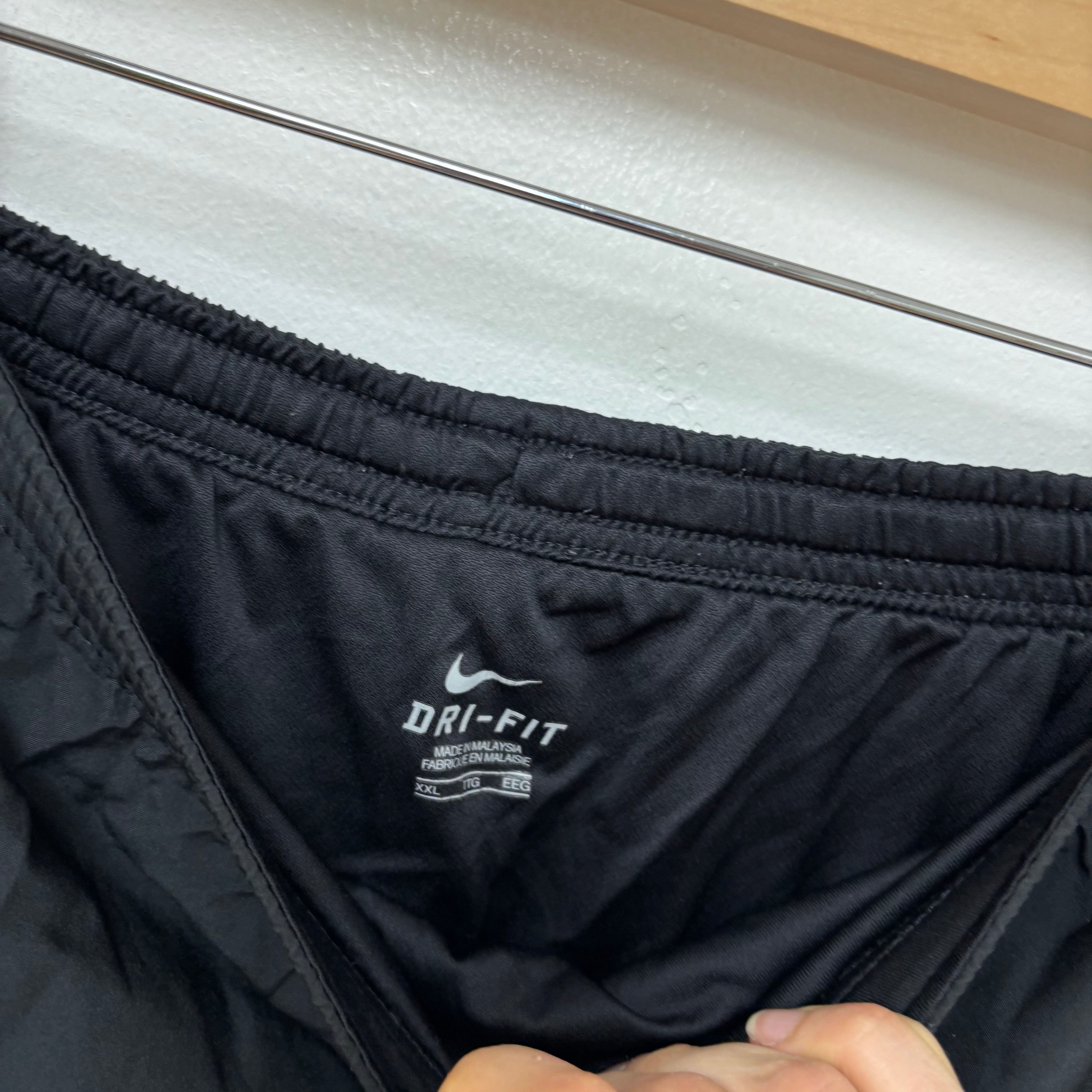 Nike Shorts Mens XXL Black Dri Fit Running Sports Gym Athletic (E)