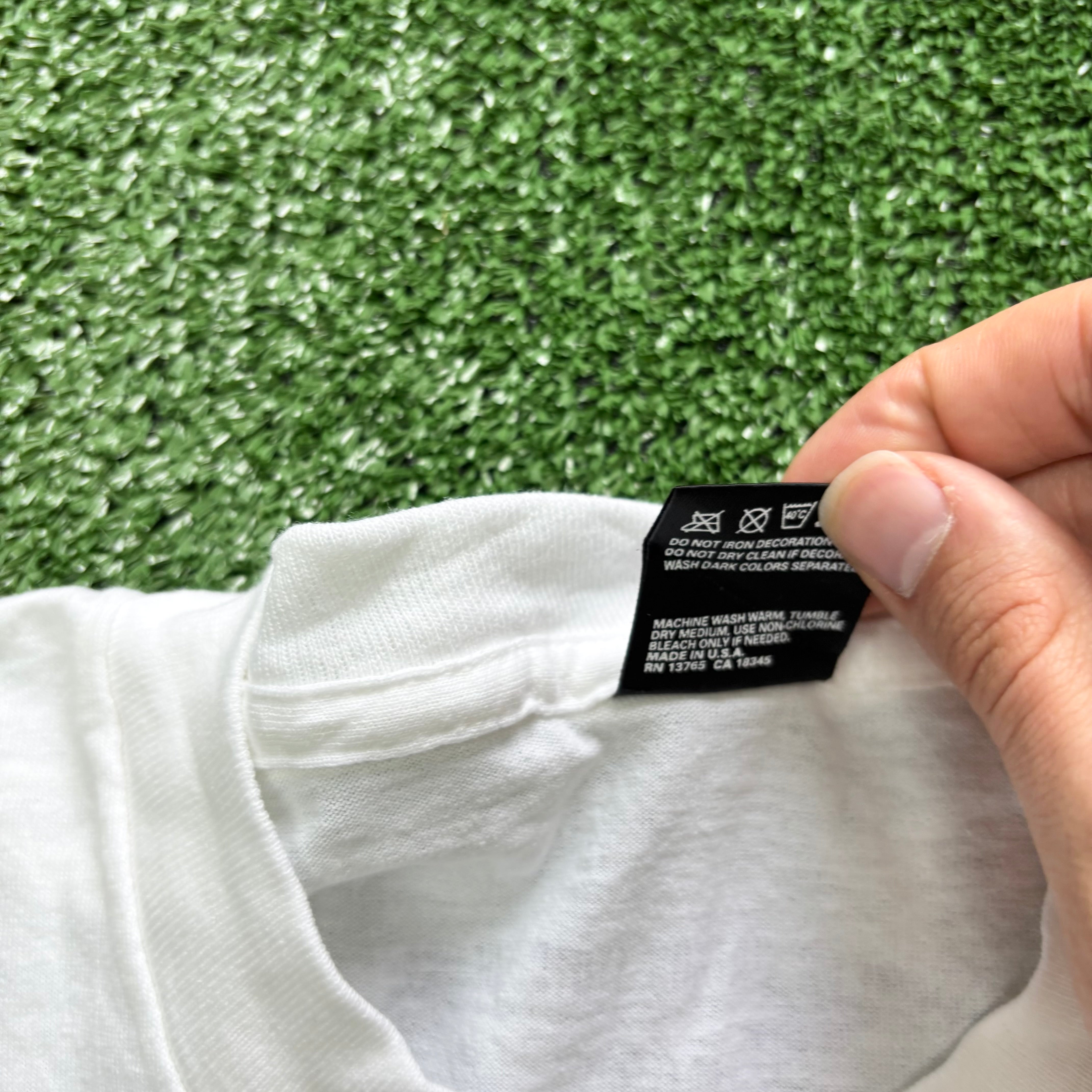 Vintage T Shirt Mens Large White Single Stitch Graphic Print 90s USA College