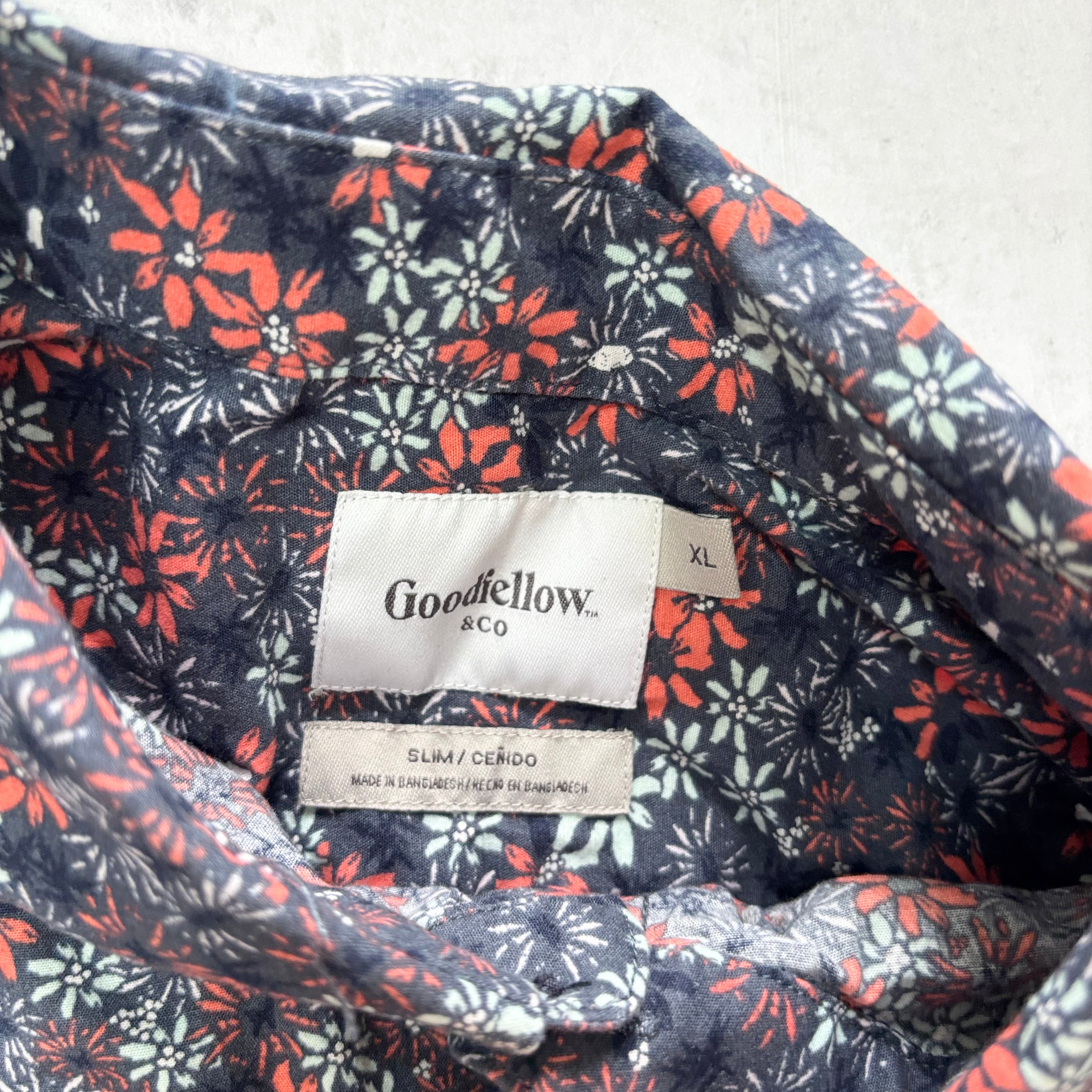 Hawaiian Shirt Mens XL Navy Floral Aloha Short Sleeve Cotton Slim Fit (E)