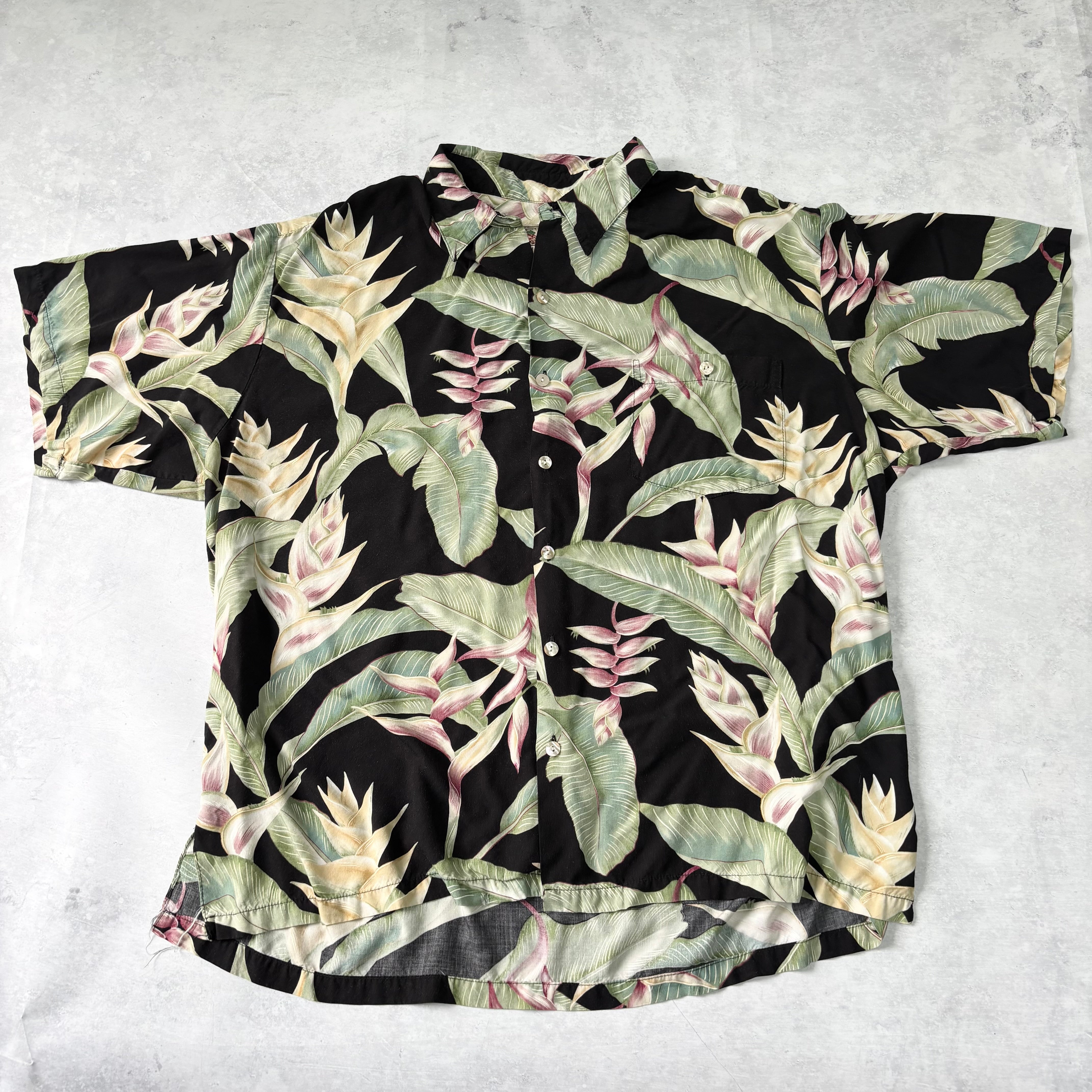 Vintage Hawaiian Shirt Mens XXL Black Floral Short Sleeve Tori Richard Rayon (E)