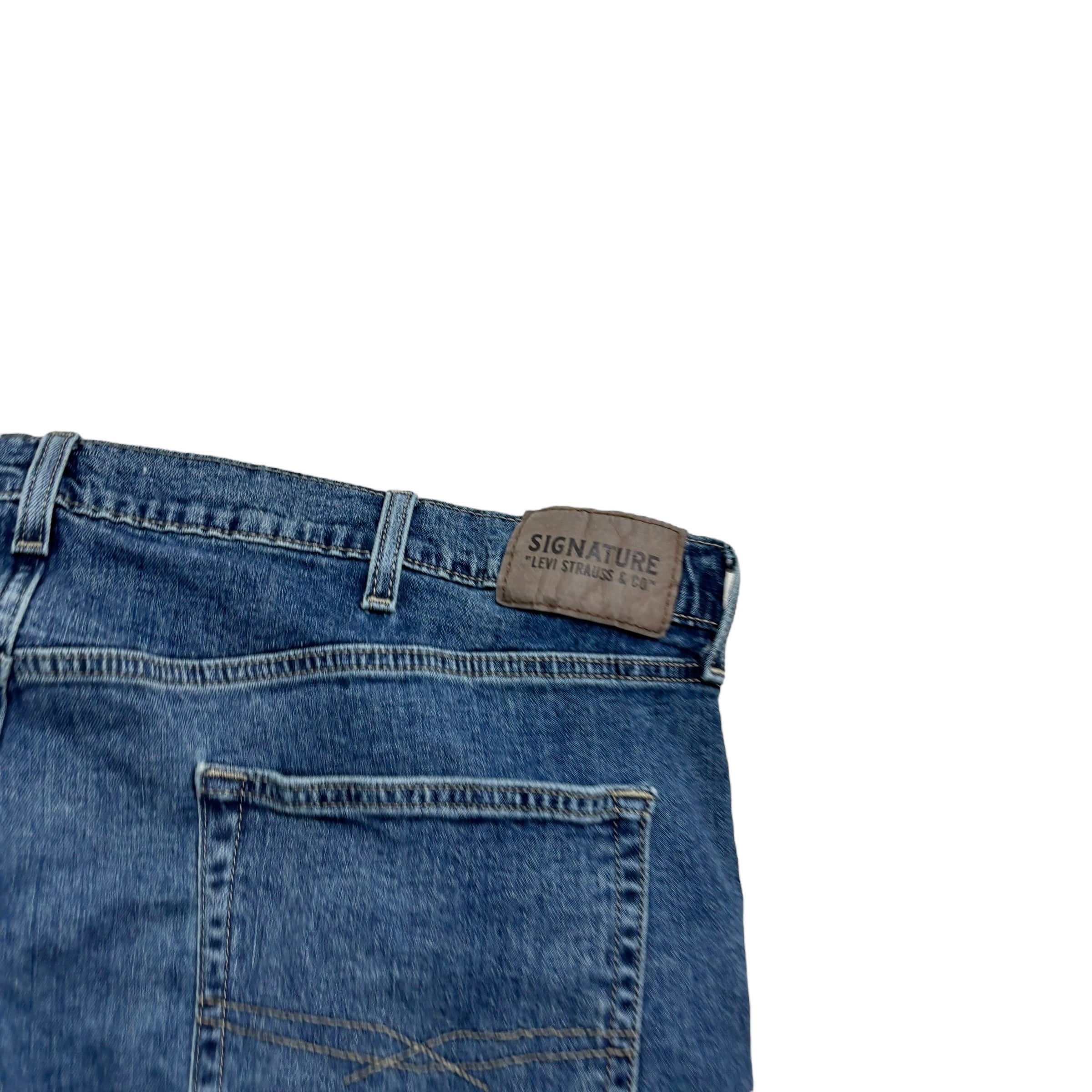 Levis Signature Jeans W46 L30 Mens Mid Blue Relaxed Fit Stretch Denim (E)