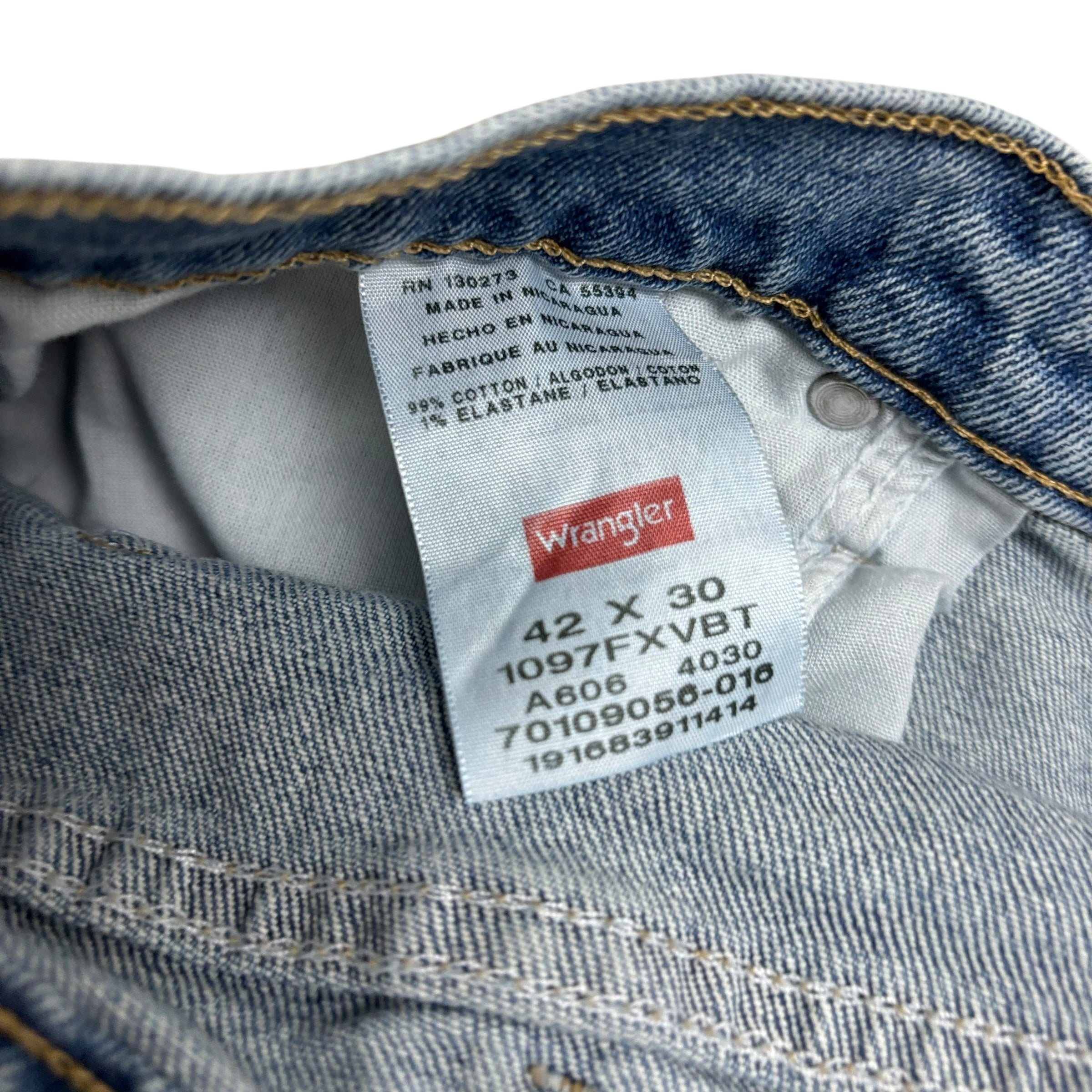 Wrangler Jeans W42 L30 Mens Light Blue Relaxed Straight Fit Stretch Denim (E)