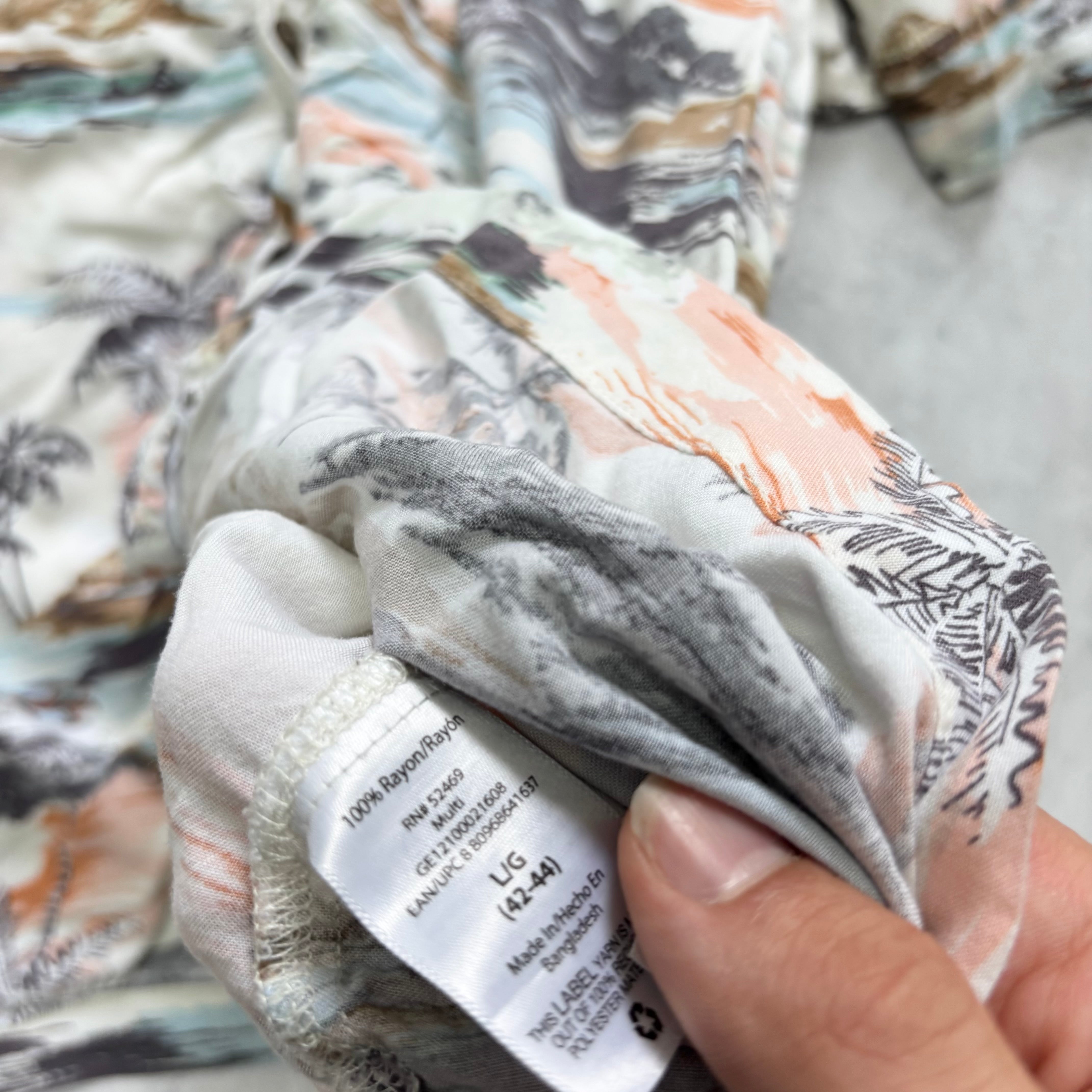 Hawaiian Shirt Mens Large White Floral Aloha Short Sleeve Rayon (E)