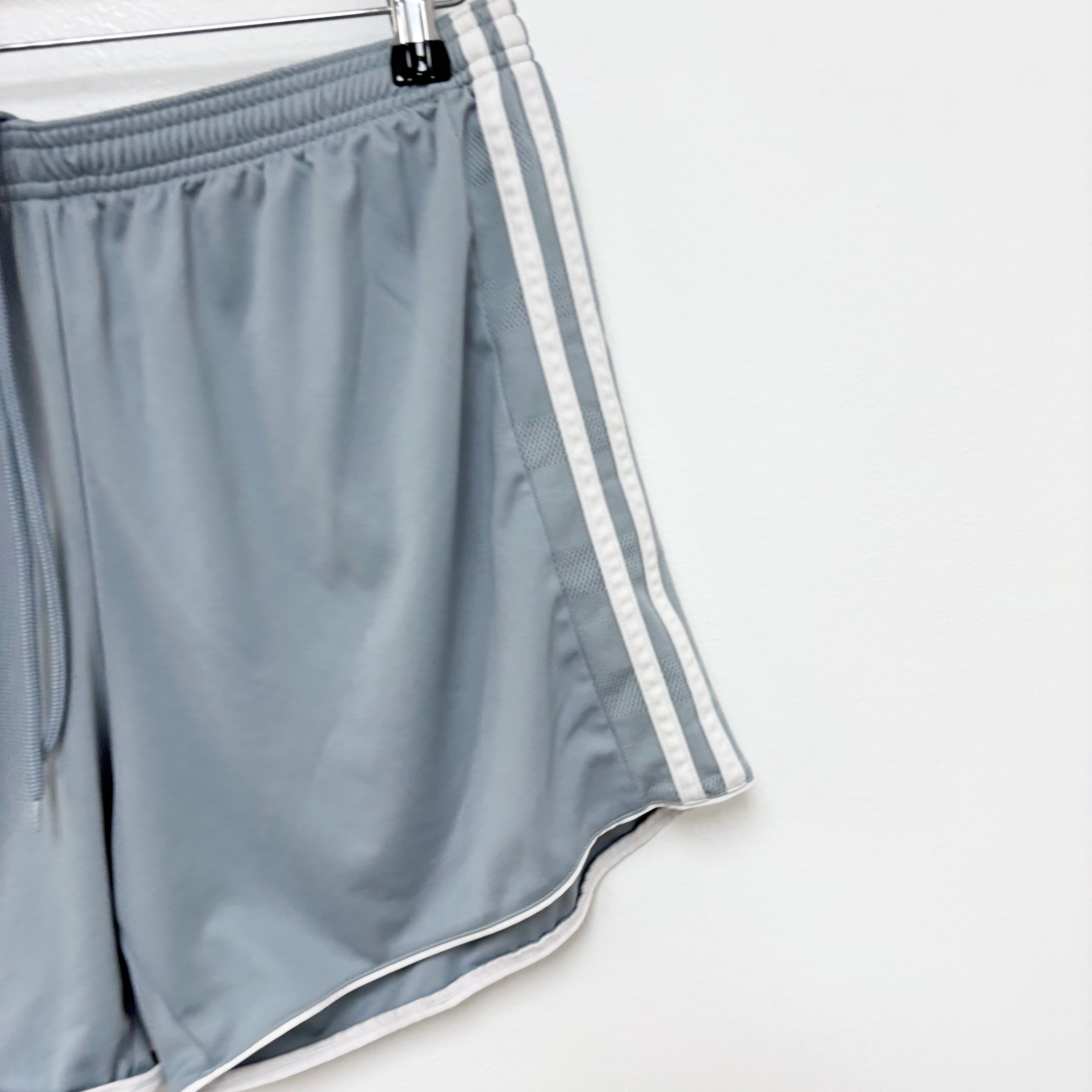 Adidas Shorts Womens Large Grey Sports Running Gym Athletic (E)