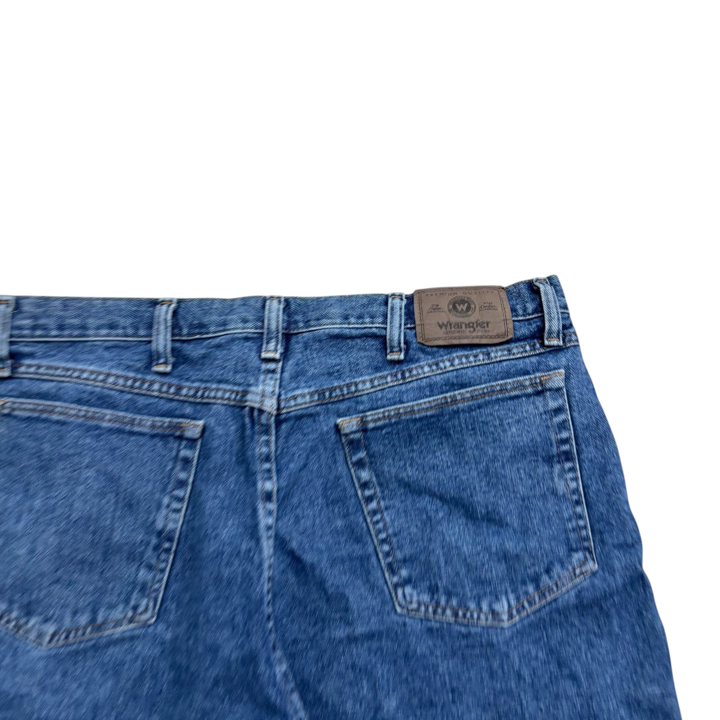 Vintage Wrangler Baggy Jorts W36 Mens Denim Shorts Mid Blue Relaxed Fit (E)
