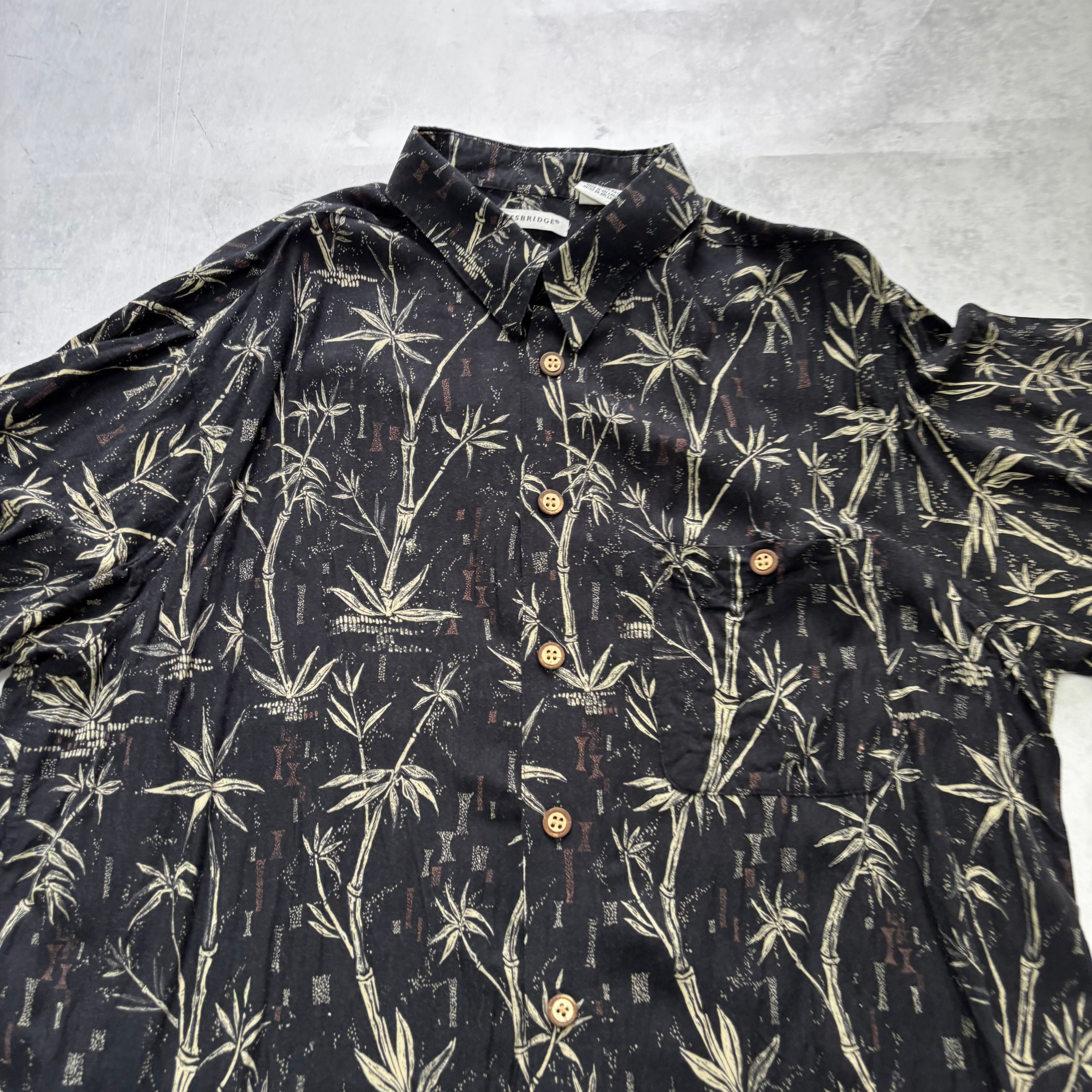 Vintage Hawaiian Shirt Mens XL Black Floral Aloha Short Sleeve Rayon (E)