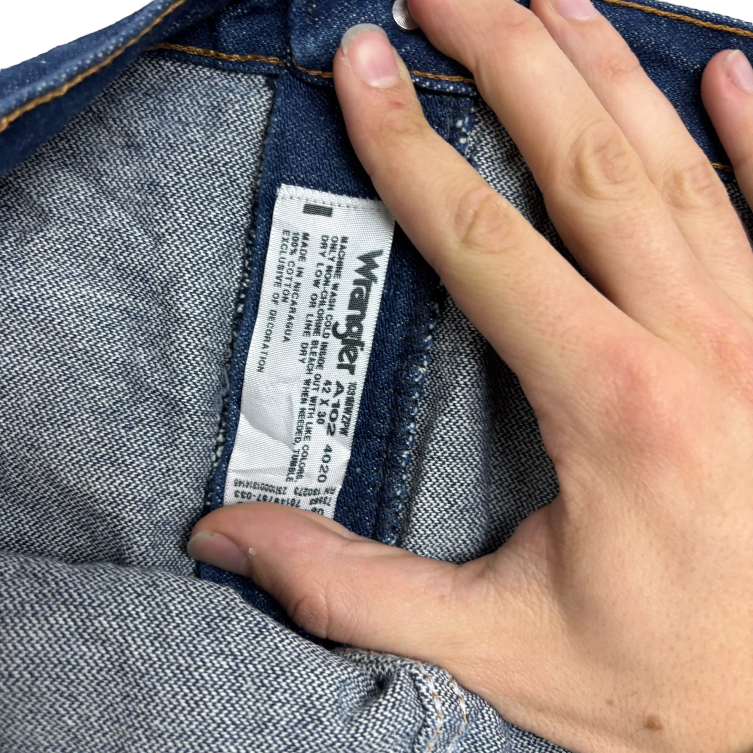 Wrangler Jeans Cowboy Cut W42 L30 Mens Dark Blue 31MWZ Relaxed Fit Denim (E)