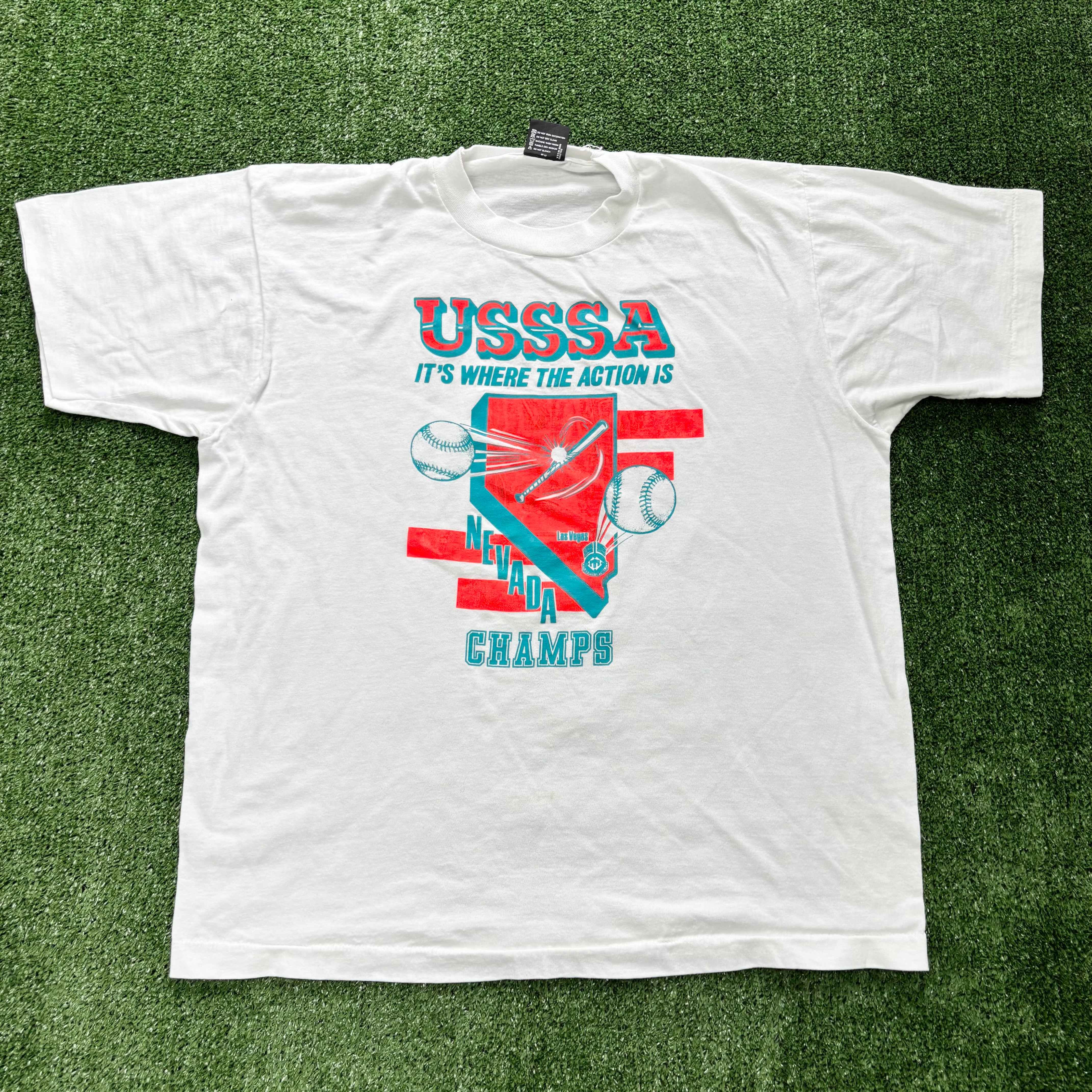 Vintage T Shirt Mens Medium White Single Stitch Graphic Print 90s USA Sports