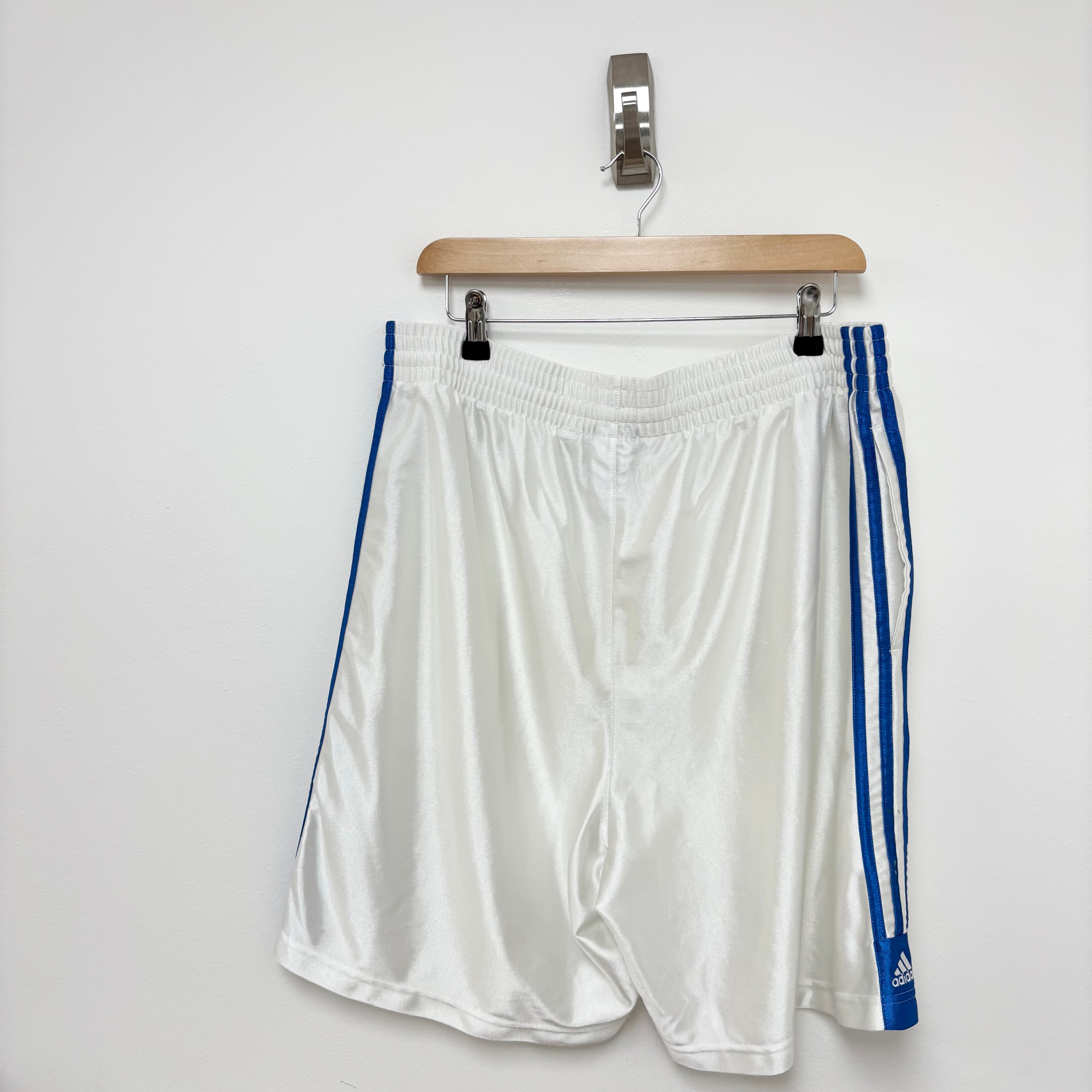 Adidas Shorts Mens Large White Sports Running Gym Athletic Pockets Vintage