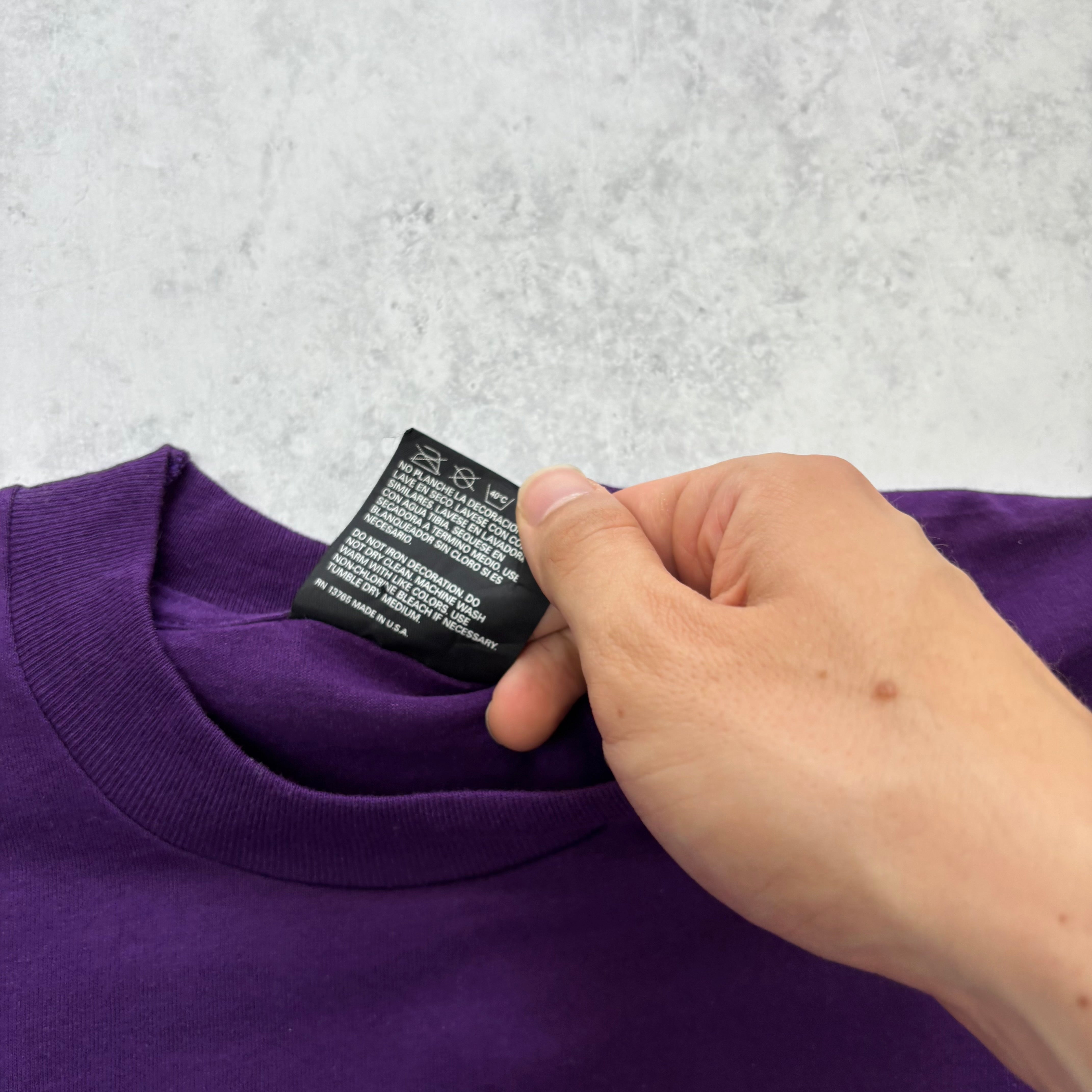 Vintage T Shirt Mens Medium Purple Single Stitch Graphic Print 90s USA (E)