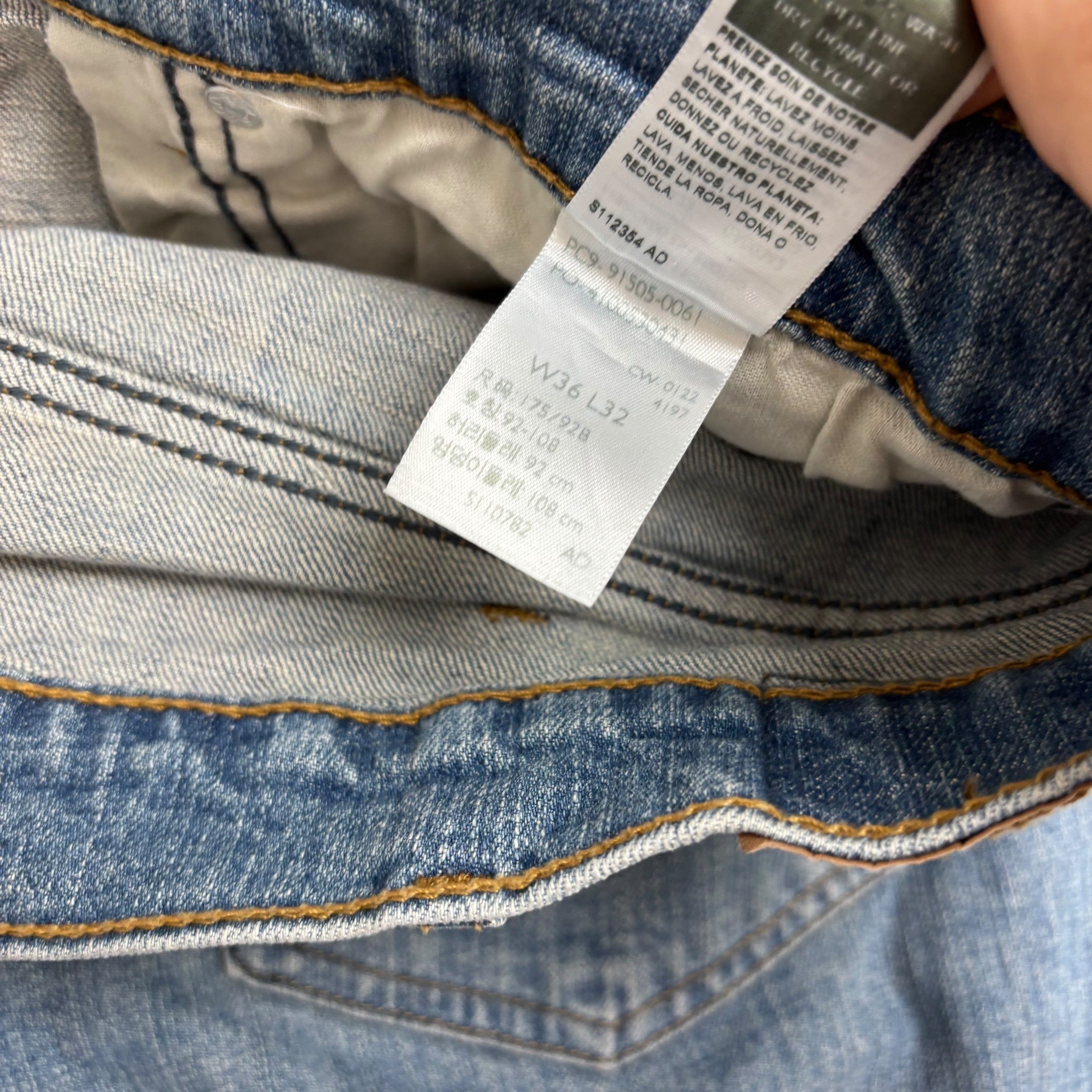 Levis Signature Jeans W36 L32 Mens Light Blue Regular Bootcut Stretch Denim (E)