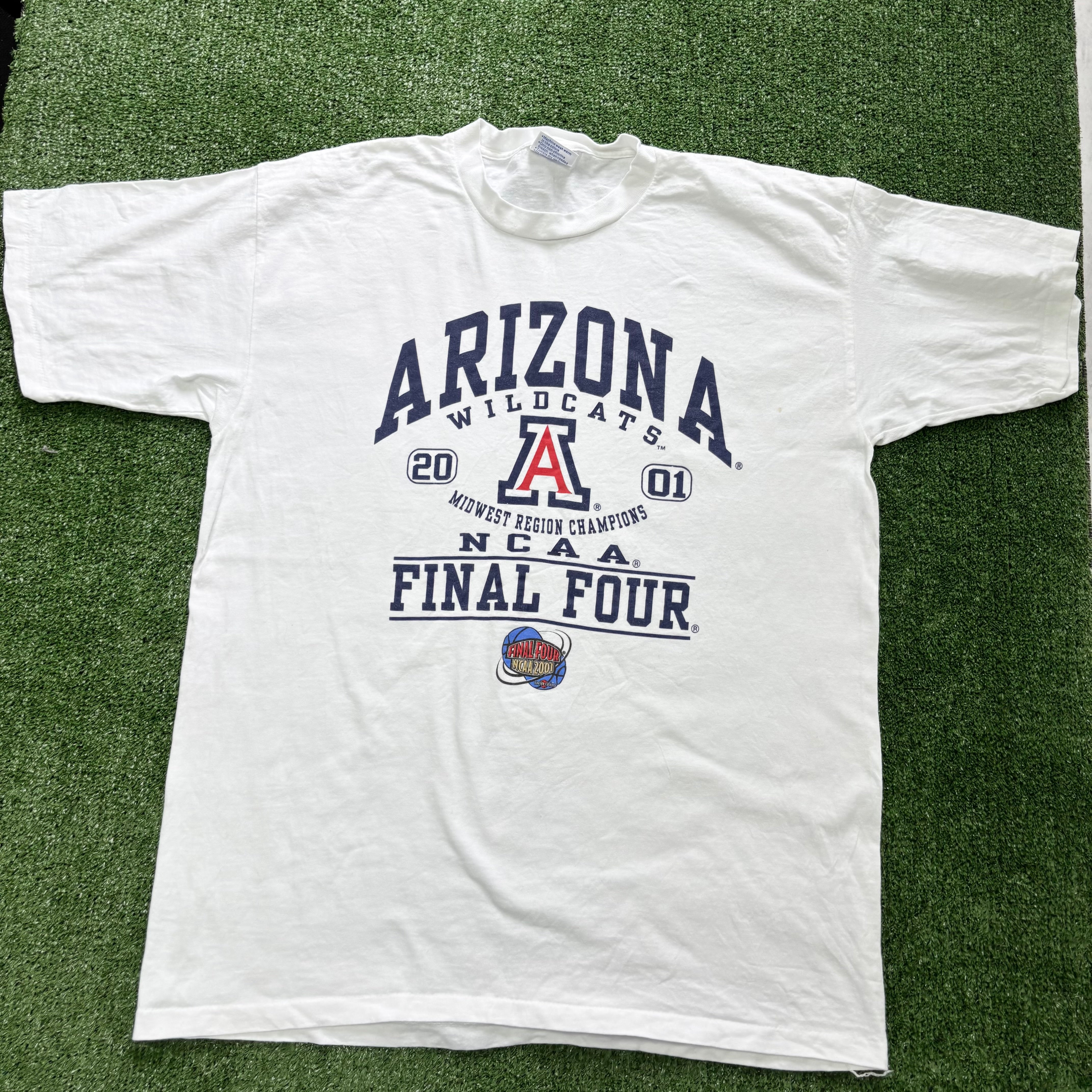 Vintage T Shirt Mens XL White Single Stitch Graphic Print Y2K College