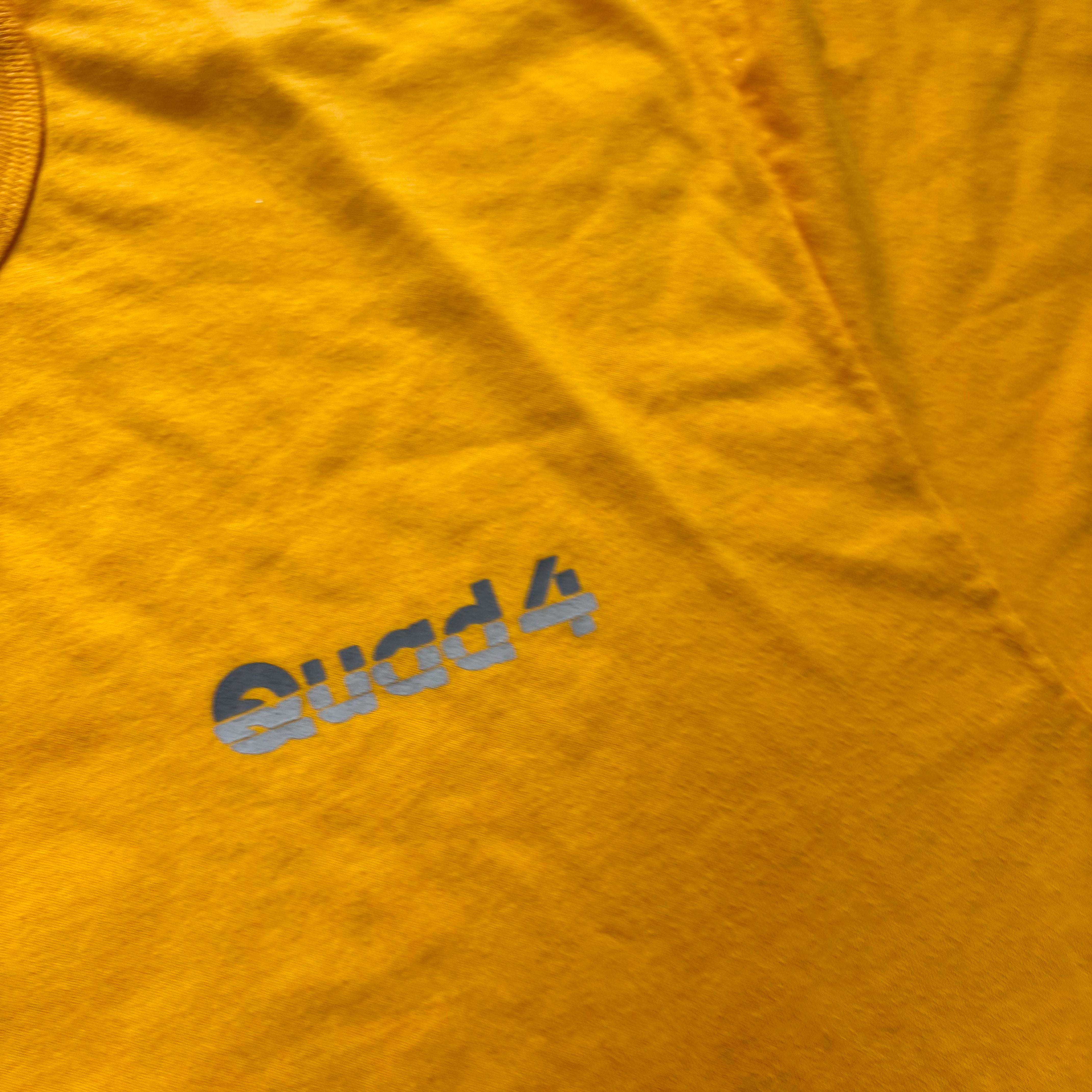 Vintage T Shirt Mens XXL Yellow Graphic Print 90s USA (F)