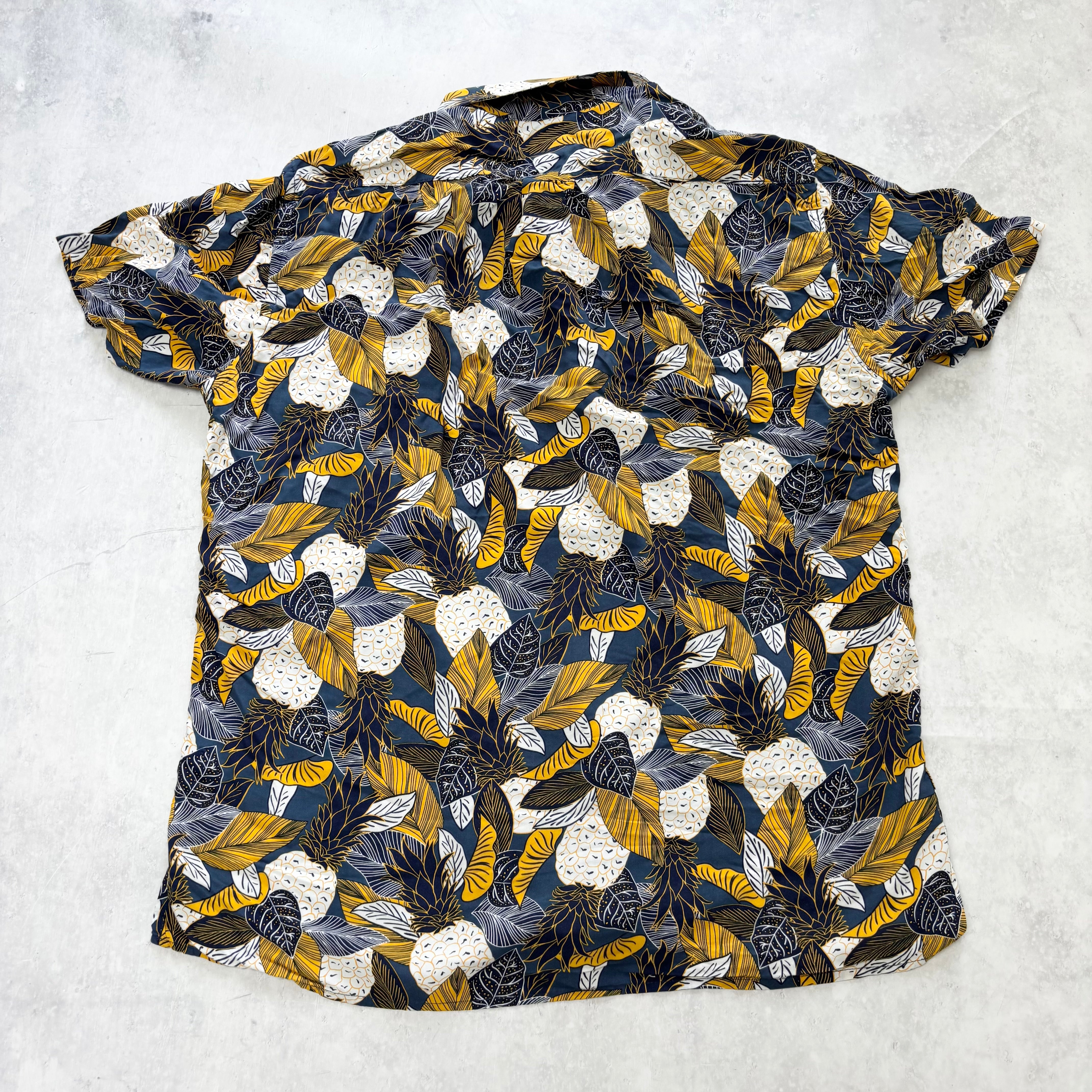 Hawaiian Shirt Mens XL Multi Floral Aloha Short Sleeve Viscose Slim Fit (E)