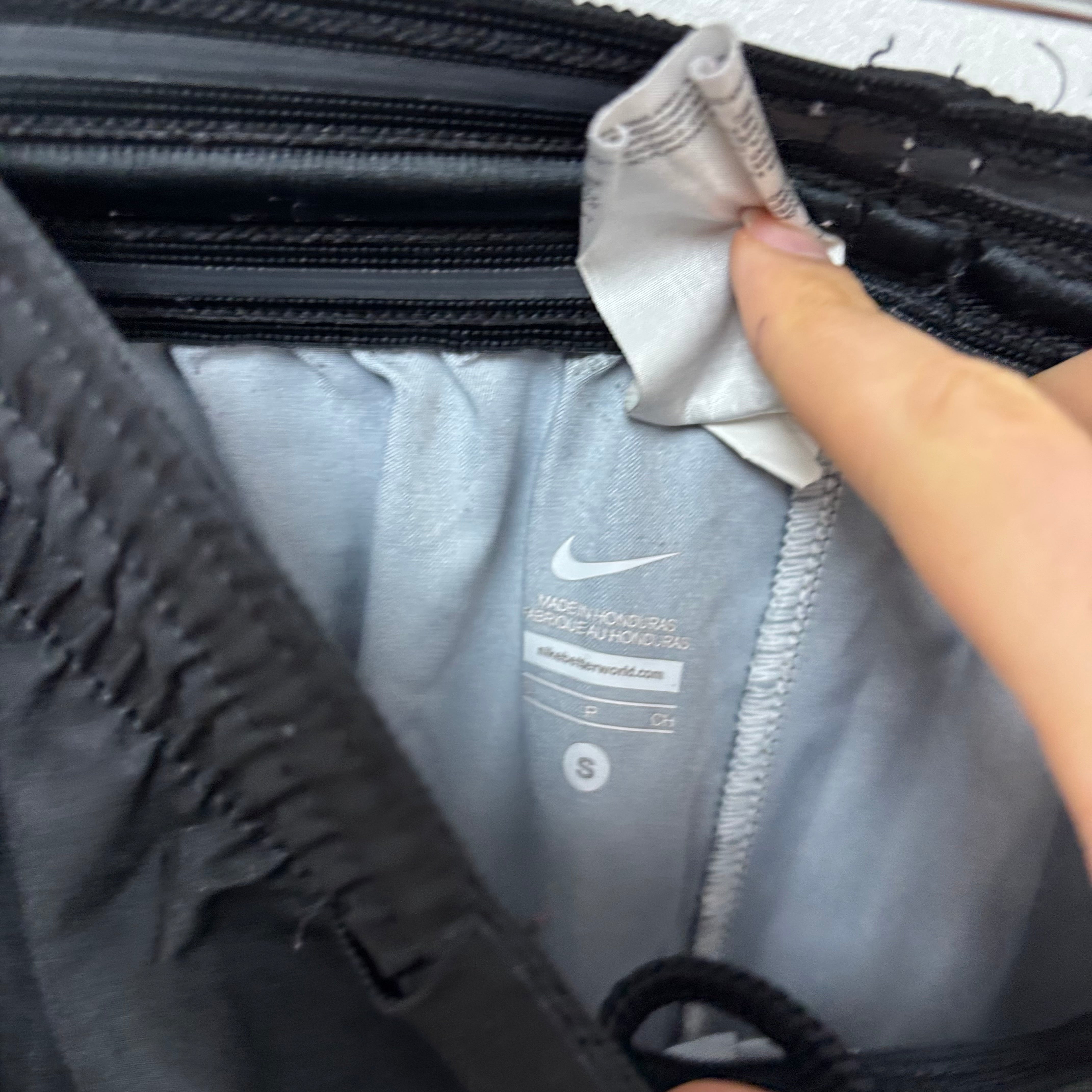 Nike Shorts Mens Small Black Running Sports Gym Athletic Pockets (E)