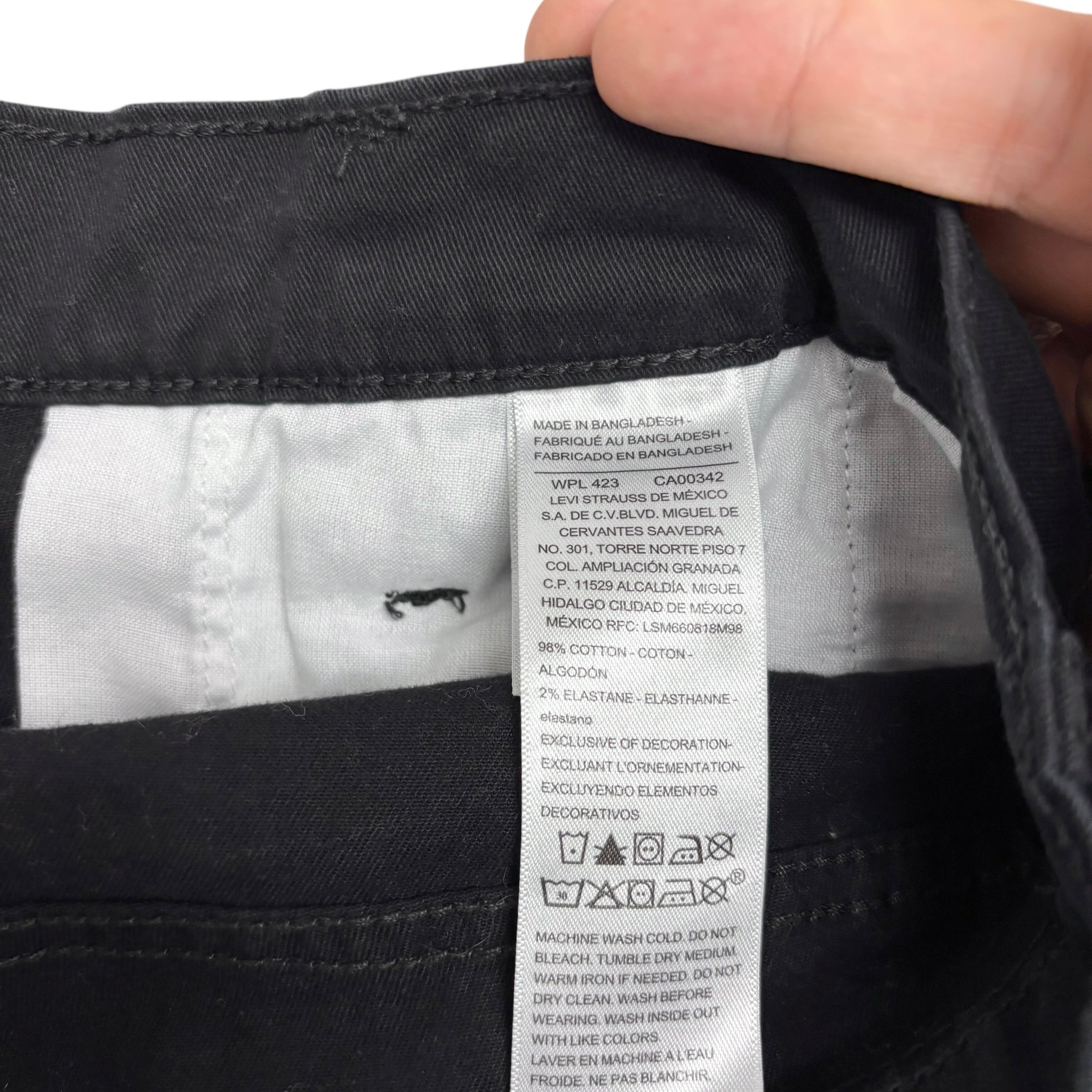 Levis Signature Trousers W32 L30 Mens Black Athletic Tapered Stretch (E)