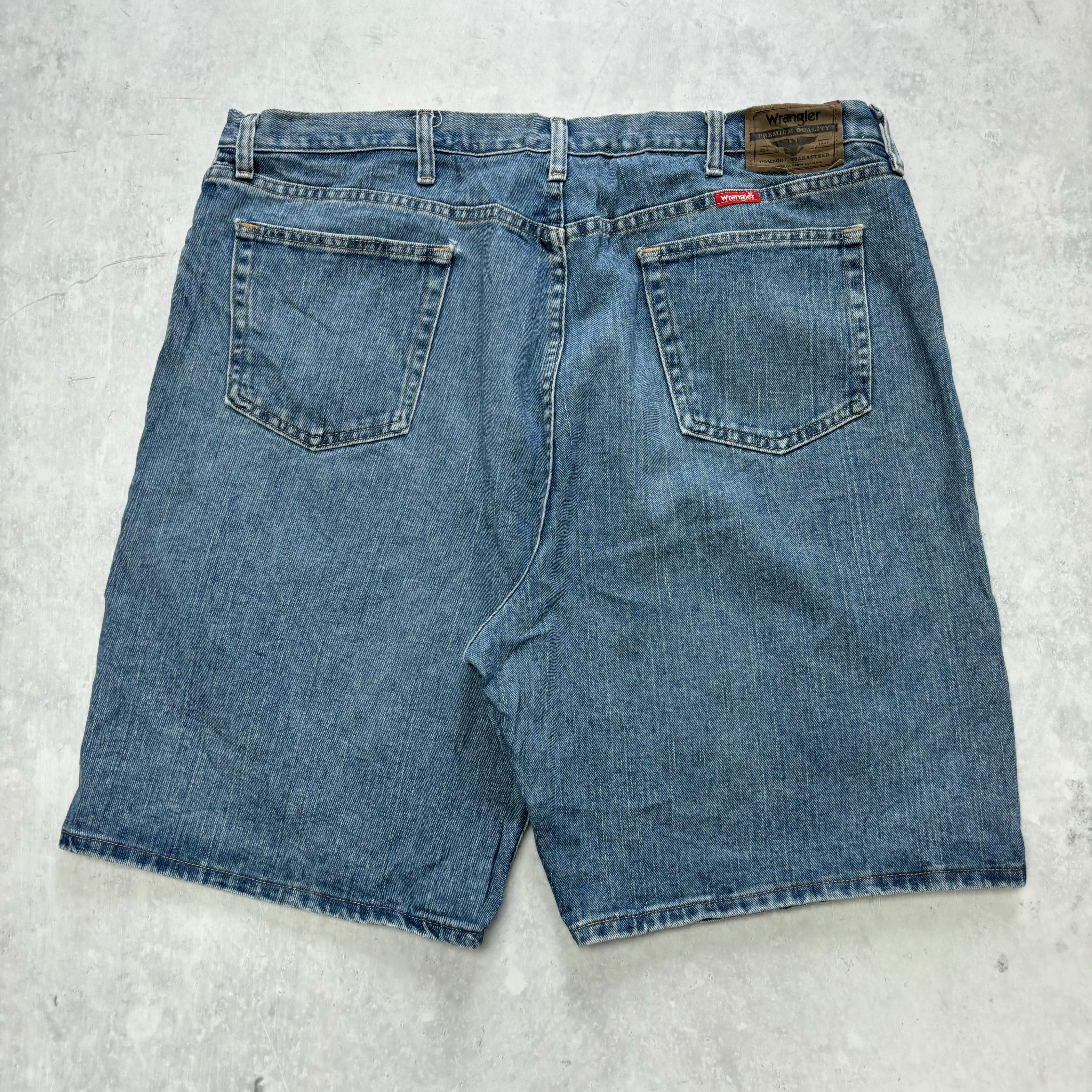 Vintage Wrangler Jorts W42 Mens Denim Shorts Mid Blue Baggy Relaxed Fit