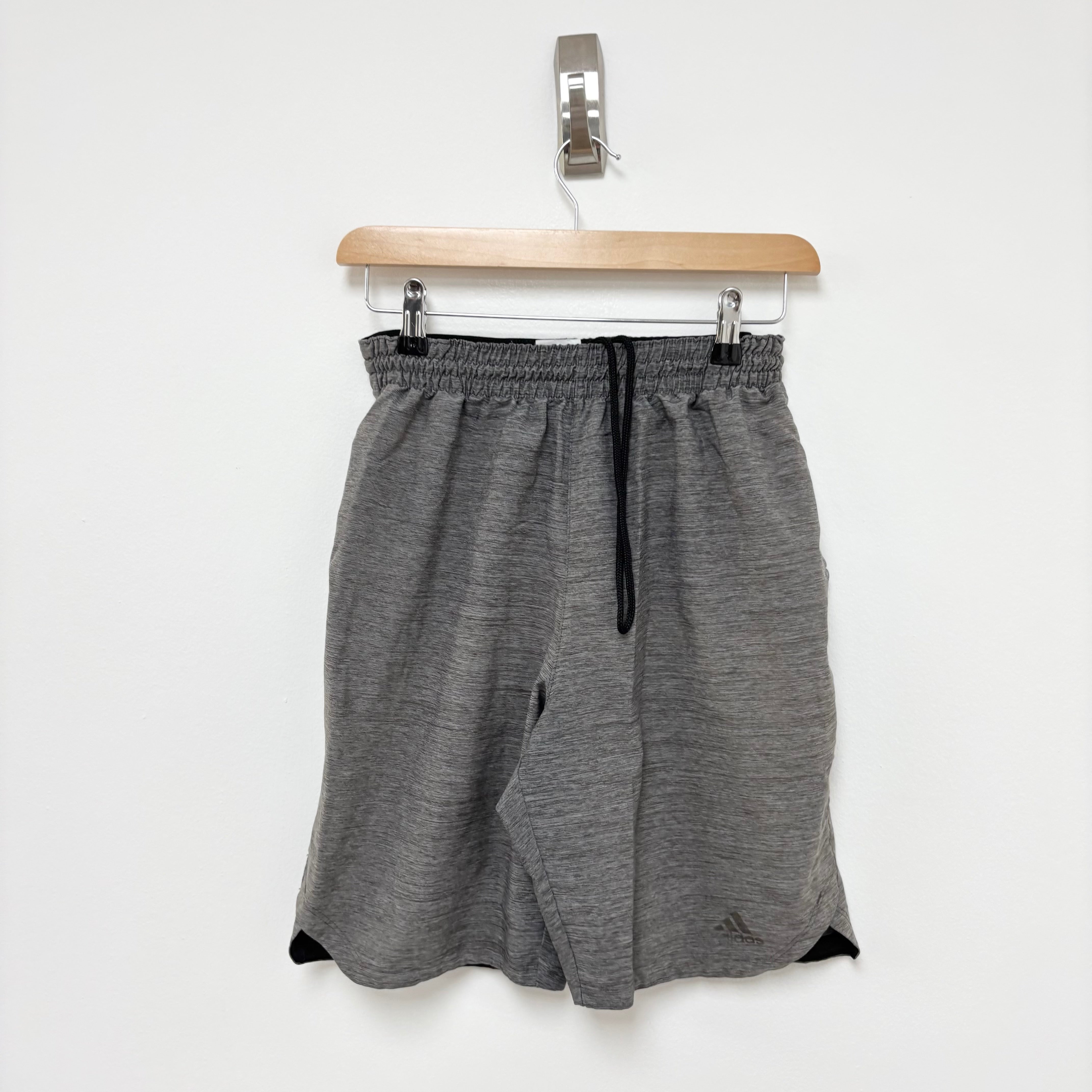 Adidas Shorts Mens Small Grey Sports Running Gym Athletic Pockets (E)
