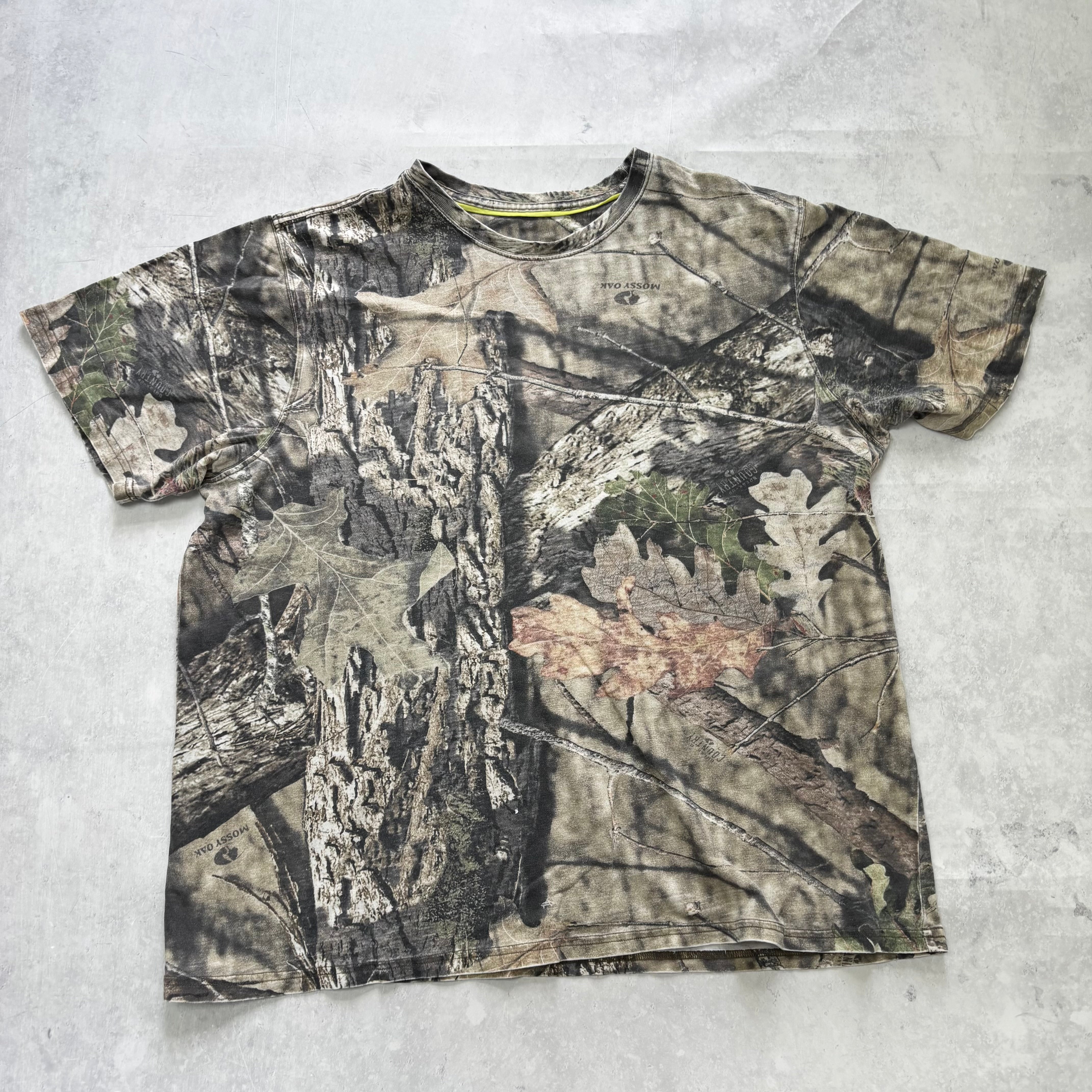 RealTree T Shirt Mens XL Camo Y2K Hunting Mossy Oak