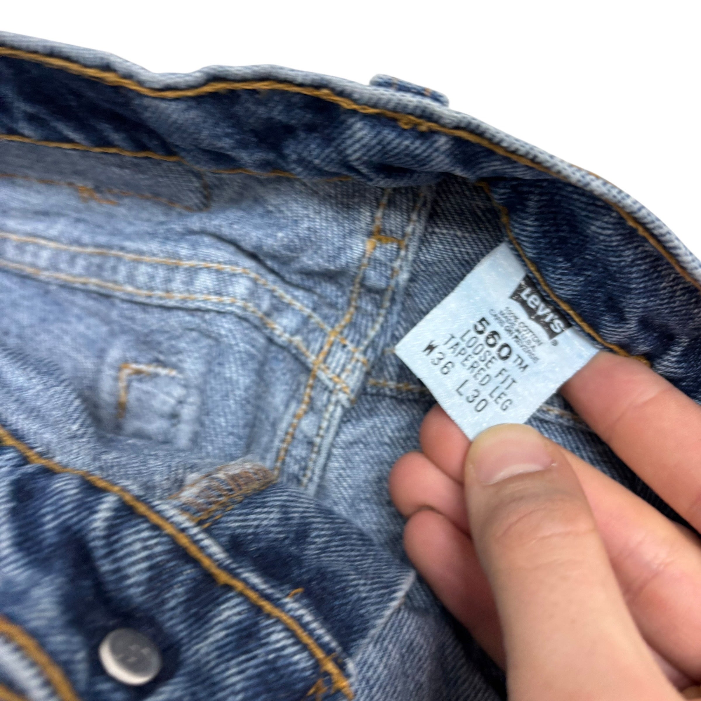 Levis 560 Jeans W35 L30 Mens Mid Blue Relaxed Tapered Fit USA Made Vintage