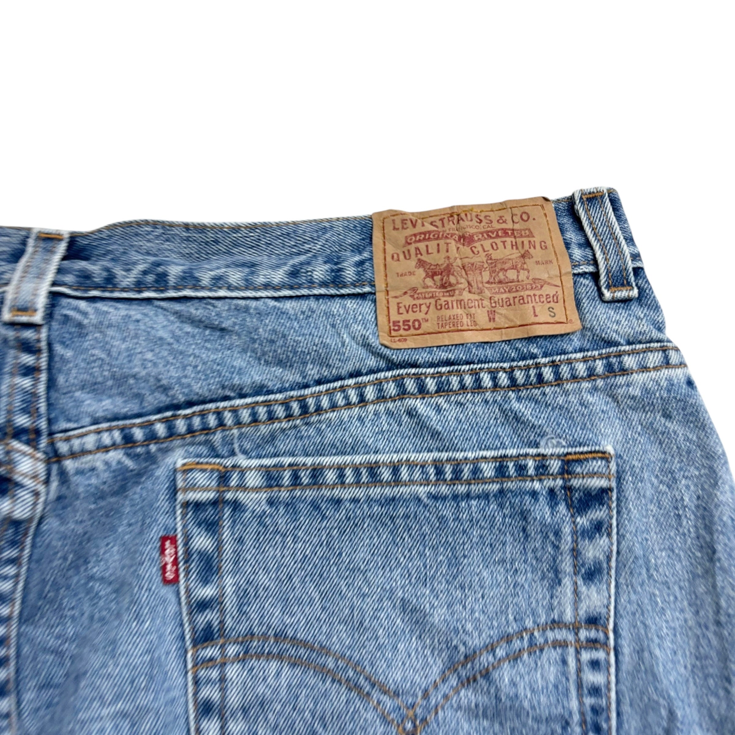 Levis 550 Jeans W38 L29 Womens Light Blue Relaxed Taper Made In USA Vintage (E)